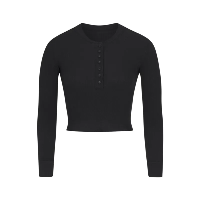 COTTON RIB LONG SLEEVE CROP HENLEY | SOOT made by SKIMS
