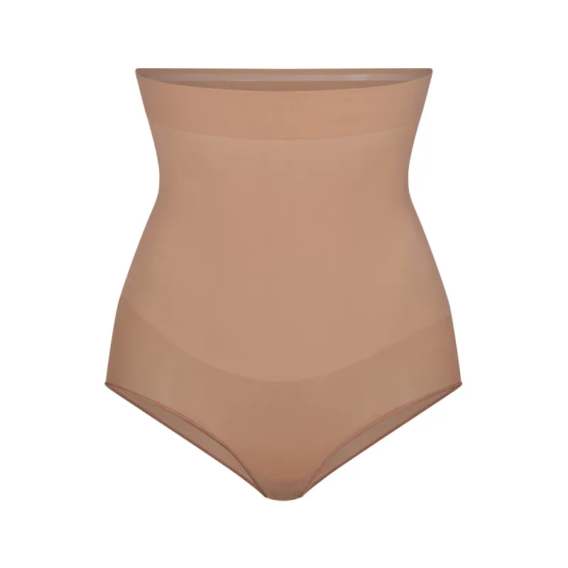 EVERYDAY SCULPT HIGH-WAISTED BRIEF | SIENNA sold by SKIMS