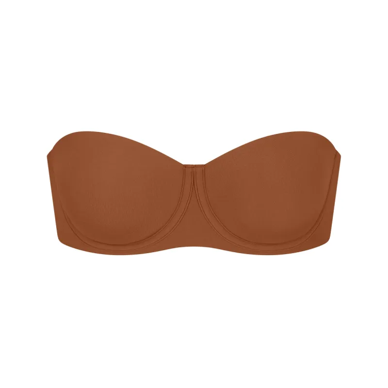 FITS EVERYBODY STRAPLESS BRA | BRONZE made by SKIMS