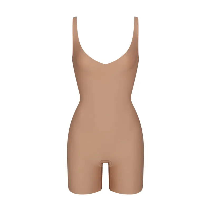 SKIMS BODY UNLINED PLUNGE MID THIGH BODYSUIT | SIENNA sold by SKIMS
