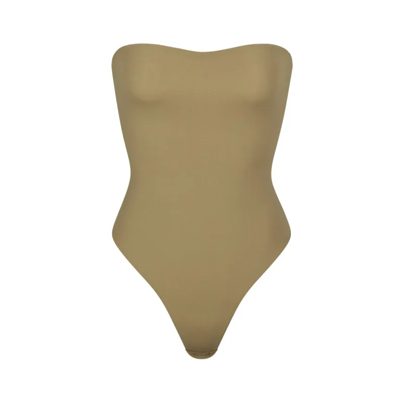 FITS EVERYBODY STRAPLESS BODYSUIT | KHAKI made by SKIMS