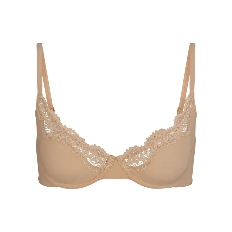 FITS EVERYBODY LACE UNLINED SCOOP BRA | CLAY sold by SKIMS