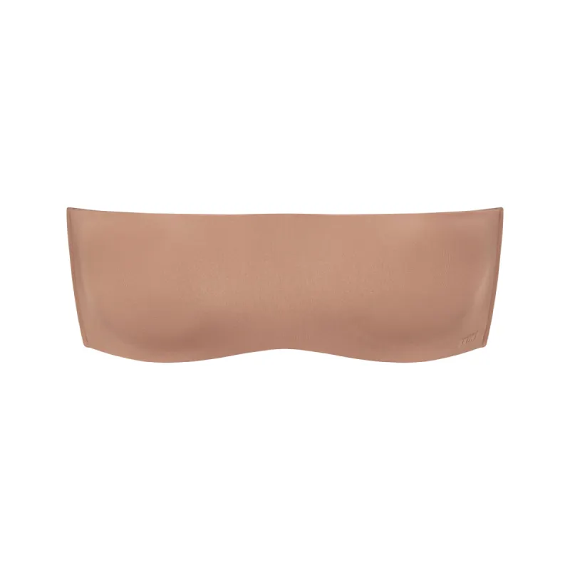 WIRELESS FORM STRAPLESS BRA | SIENNA sold by SKIMS