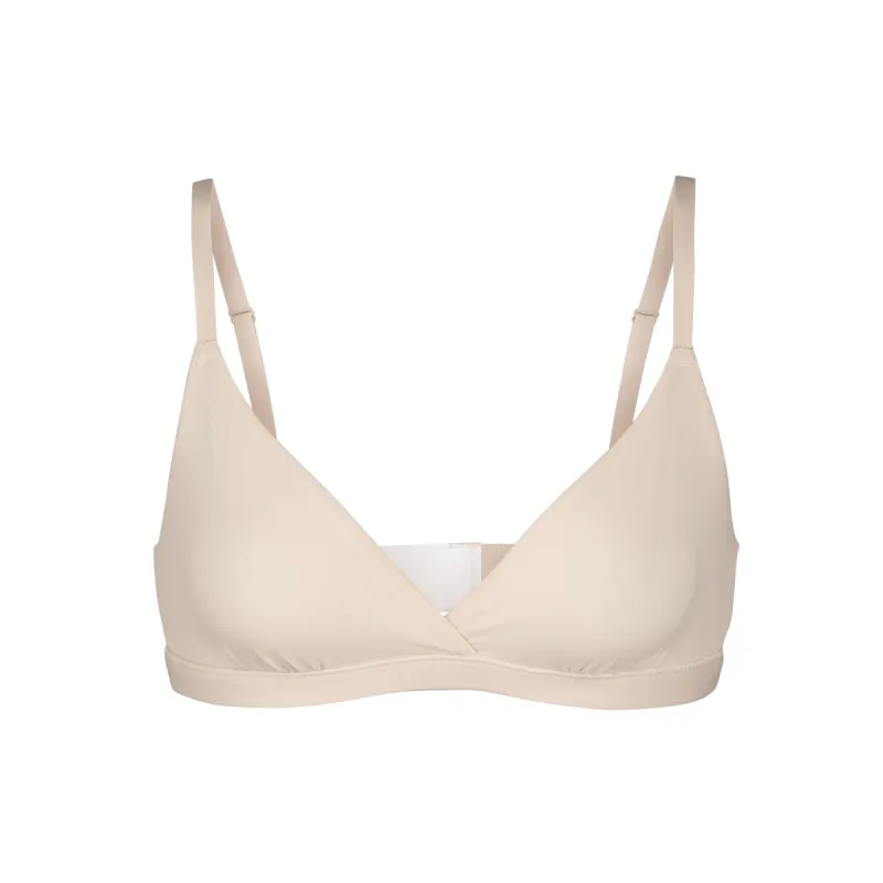 FITS EVERYBODY CROSSOVER BRALETTE | SAND sold by SKIMS