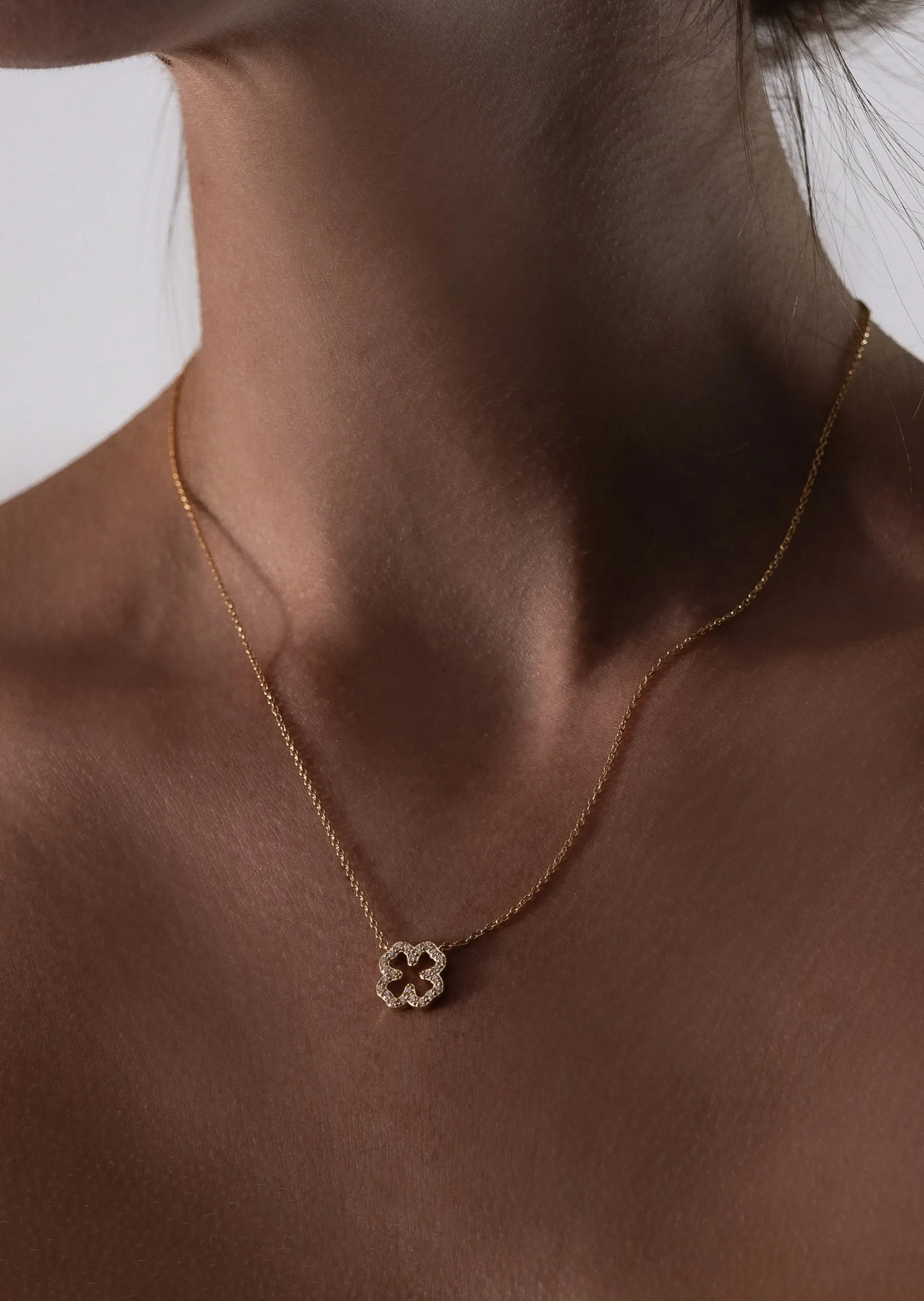 Pavé Symbol - Four Leaf Clover Necklace - Gold Vermeil sold by Skultuna product image thumbnail 4