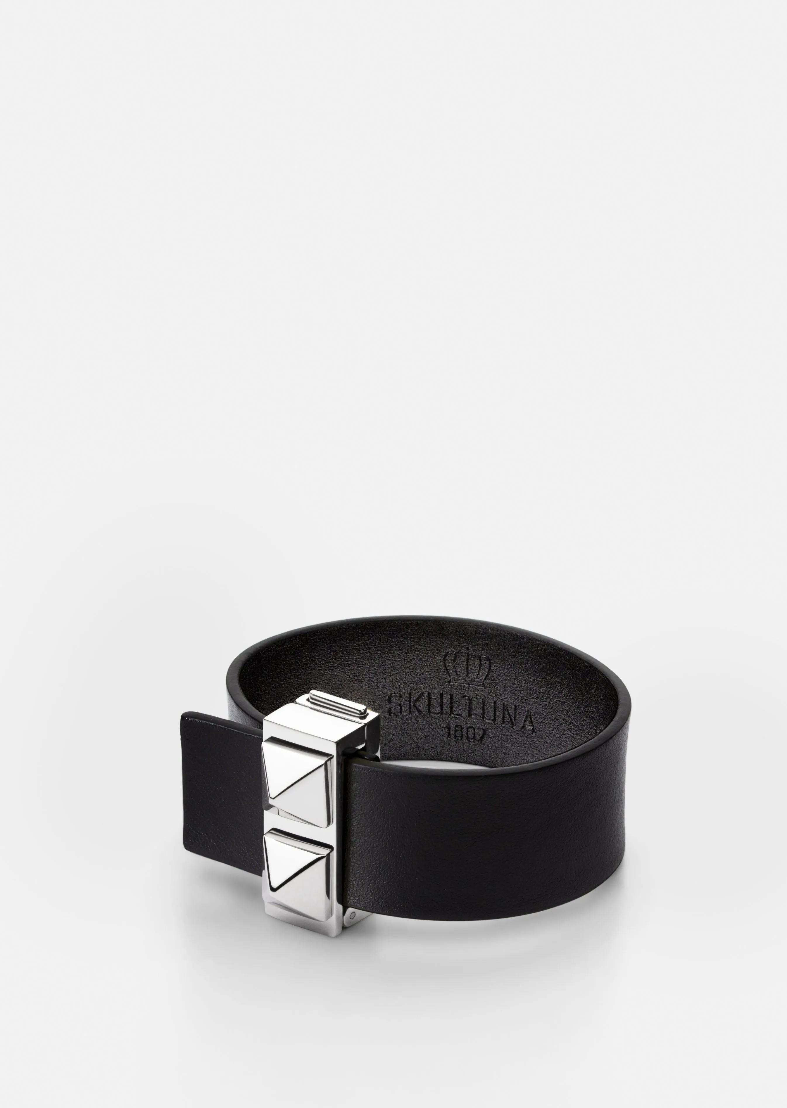 Clasp Rivets Bracelet Thin - Black sold by Skultuna product image thumbnail 3