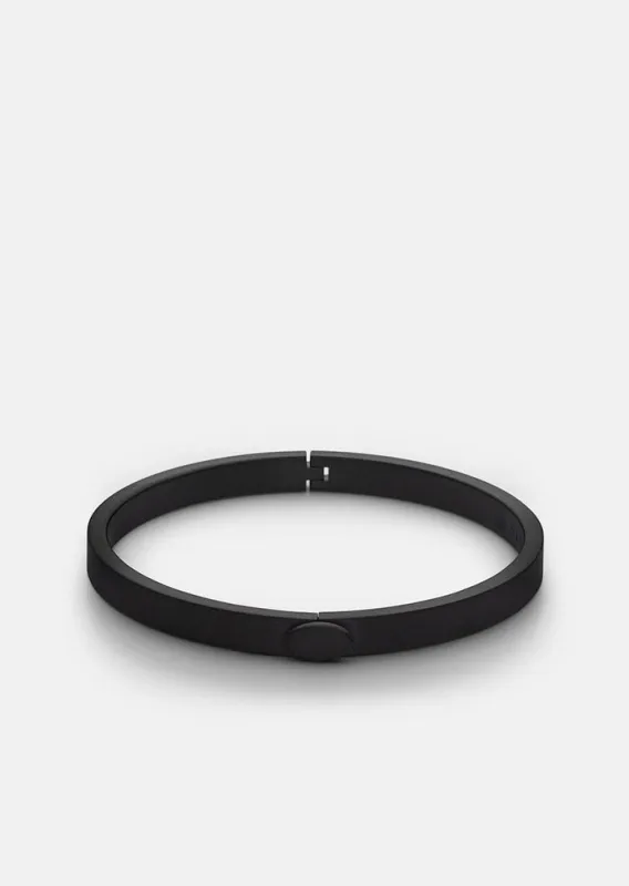 Eternal Bangle - Titanium Black made by Skultuna
