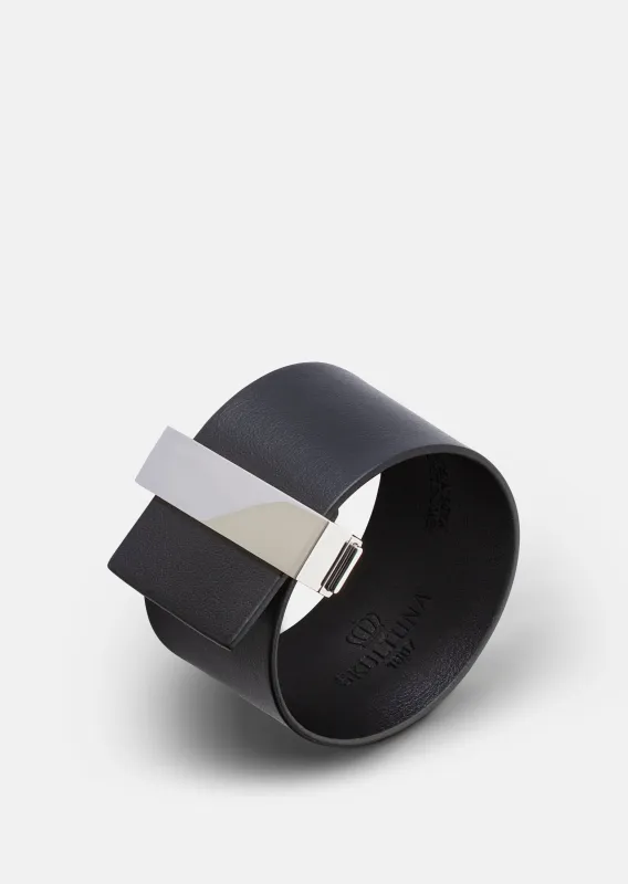 Clasp Bracelet - Black made by Skultuna
