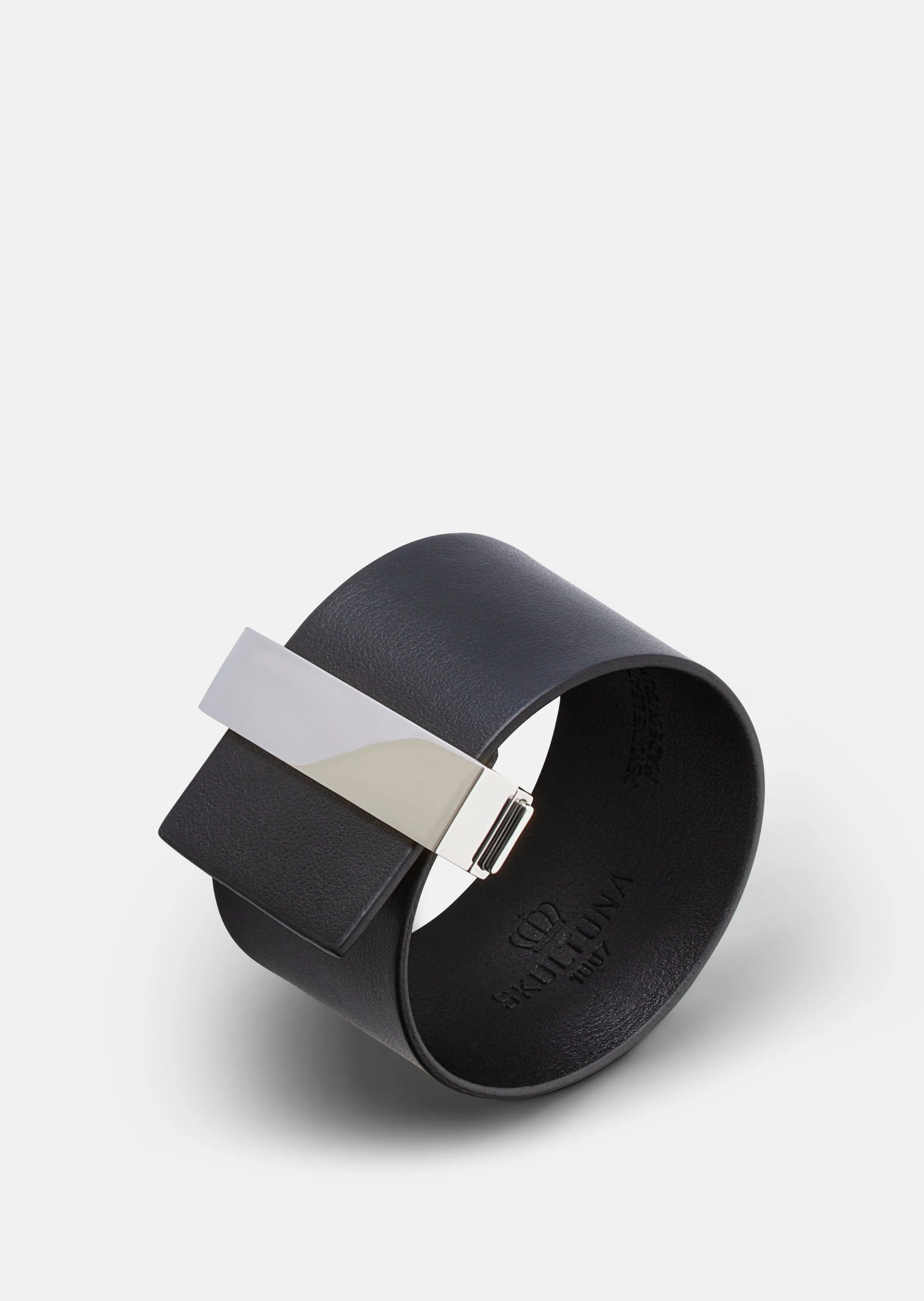 Clasp Bracelet - Black sold by Skultuna