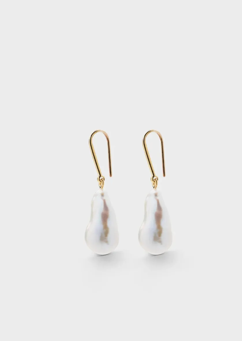 Perle Nuit Baroque Earrings - Gold Vermeil sold by Skultuna