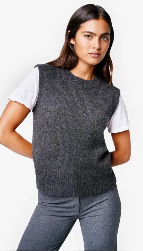 Cashmere Sleeveless Crewneck sold by Smythe