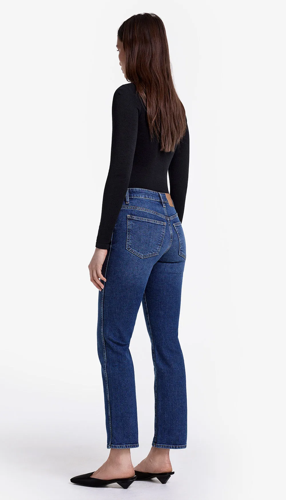 Wren Stretch Mid Rise Crop Straight Jean sold by Smythe product image thumbnail 2