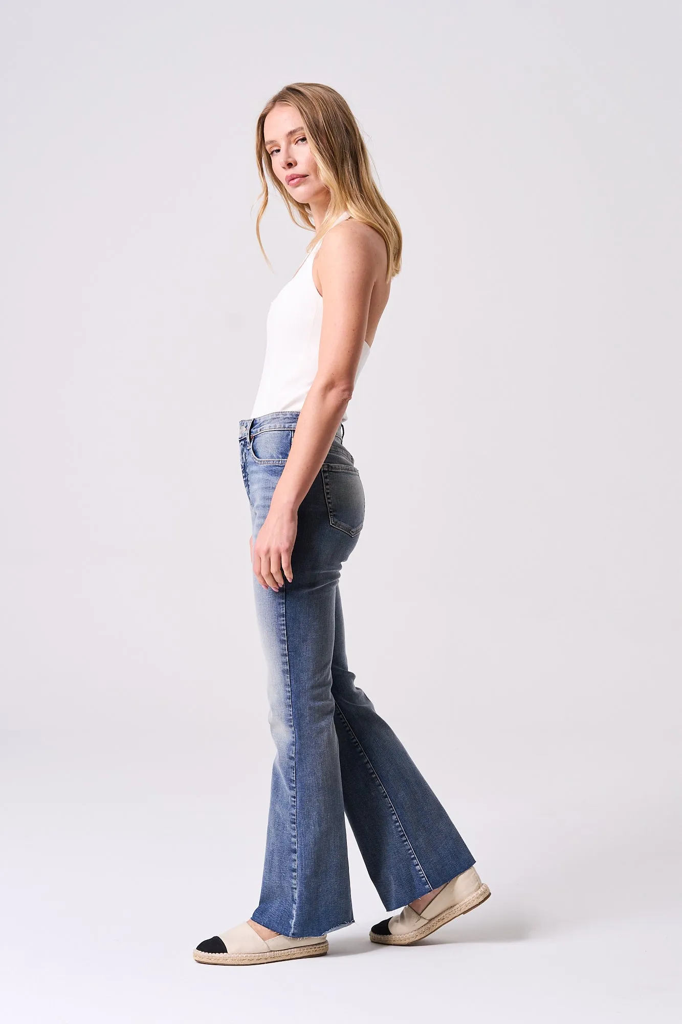 HIGH RISE RAW CUT HEM FLARE JEANS - MEDIUM VINTAGE sold by Sneak Peek product image thumbnail 5