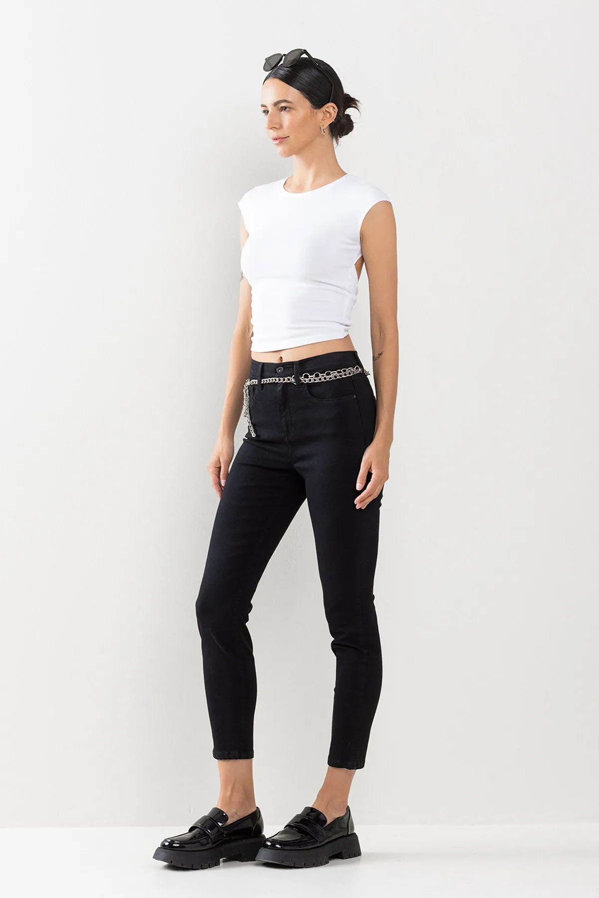 HIGH RISE BASIC STRETCH SKINNY JEANS - BLACK sold by Sneak Peek product image thumbnail 5