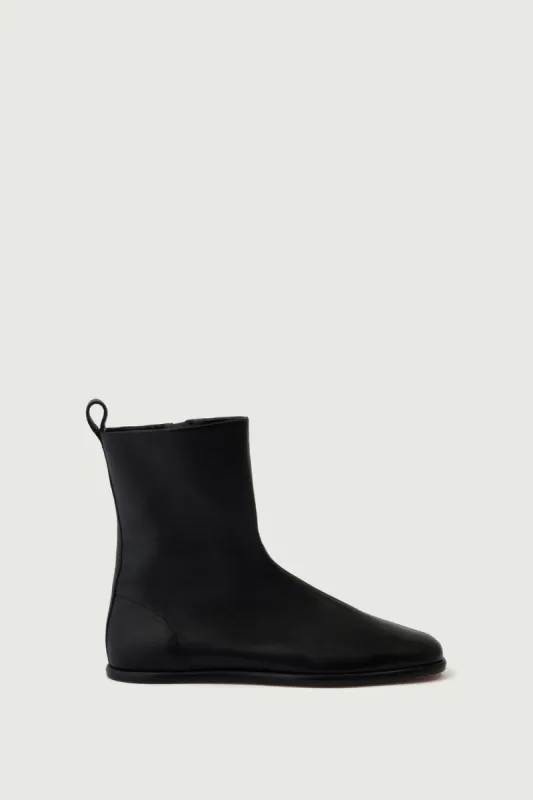 BOTTINES COSMA  NOIRES sold by soeur
