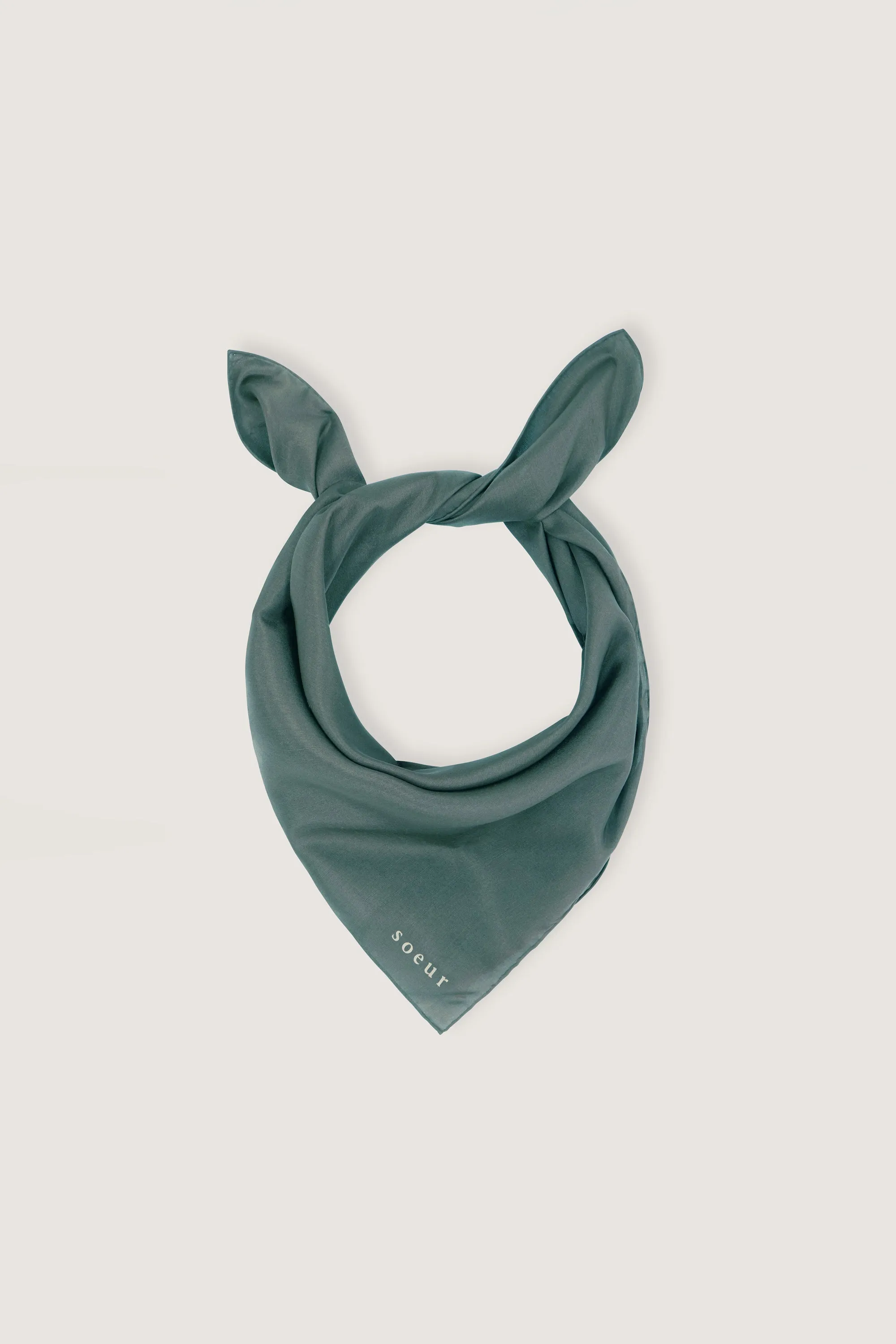 FOULARD SQUARE VERT sold by soeur