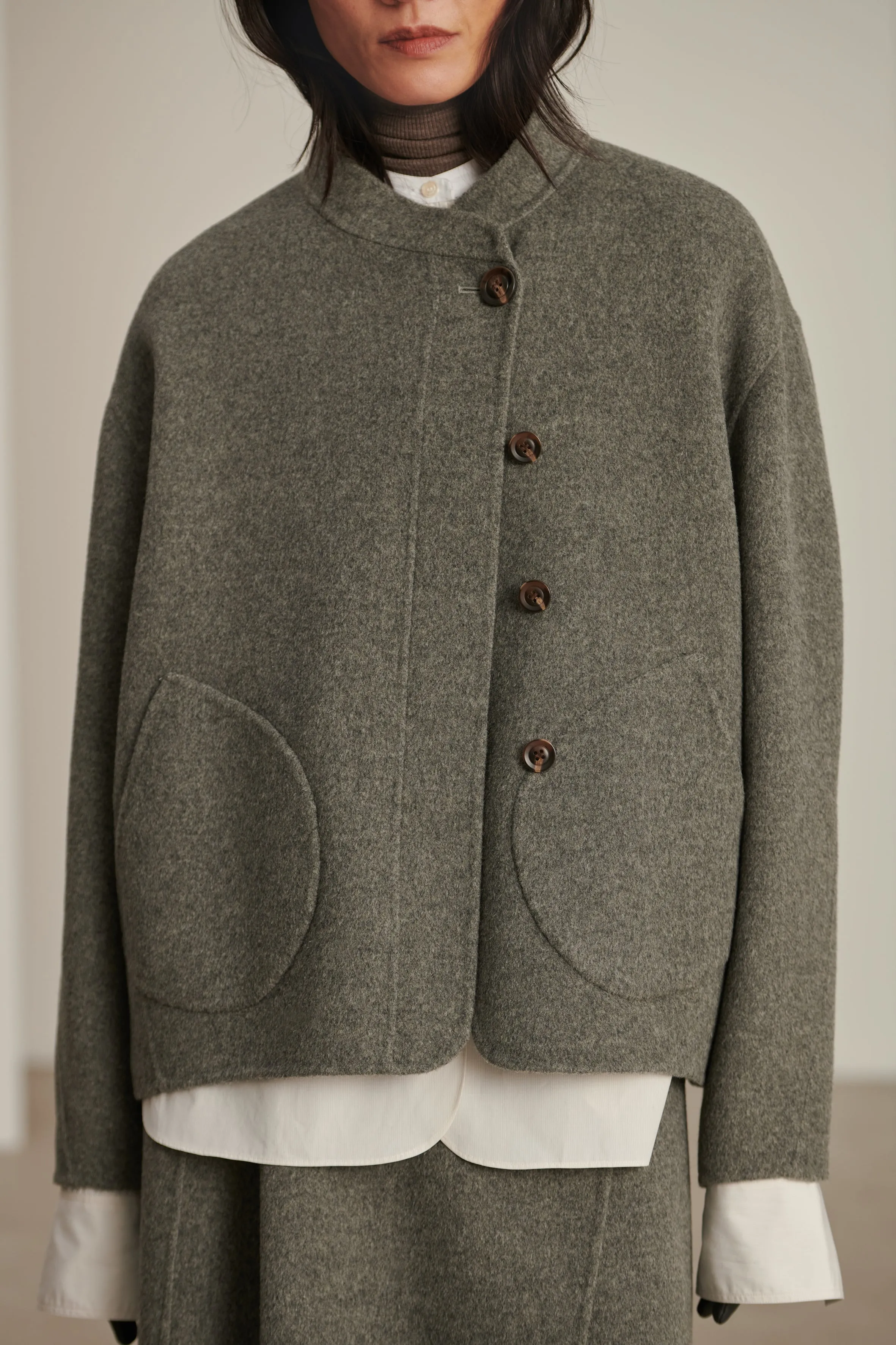 MANTEAU WINDSOR GRIS sold by soeur