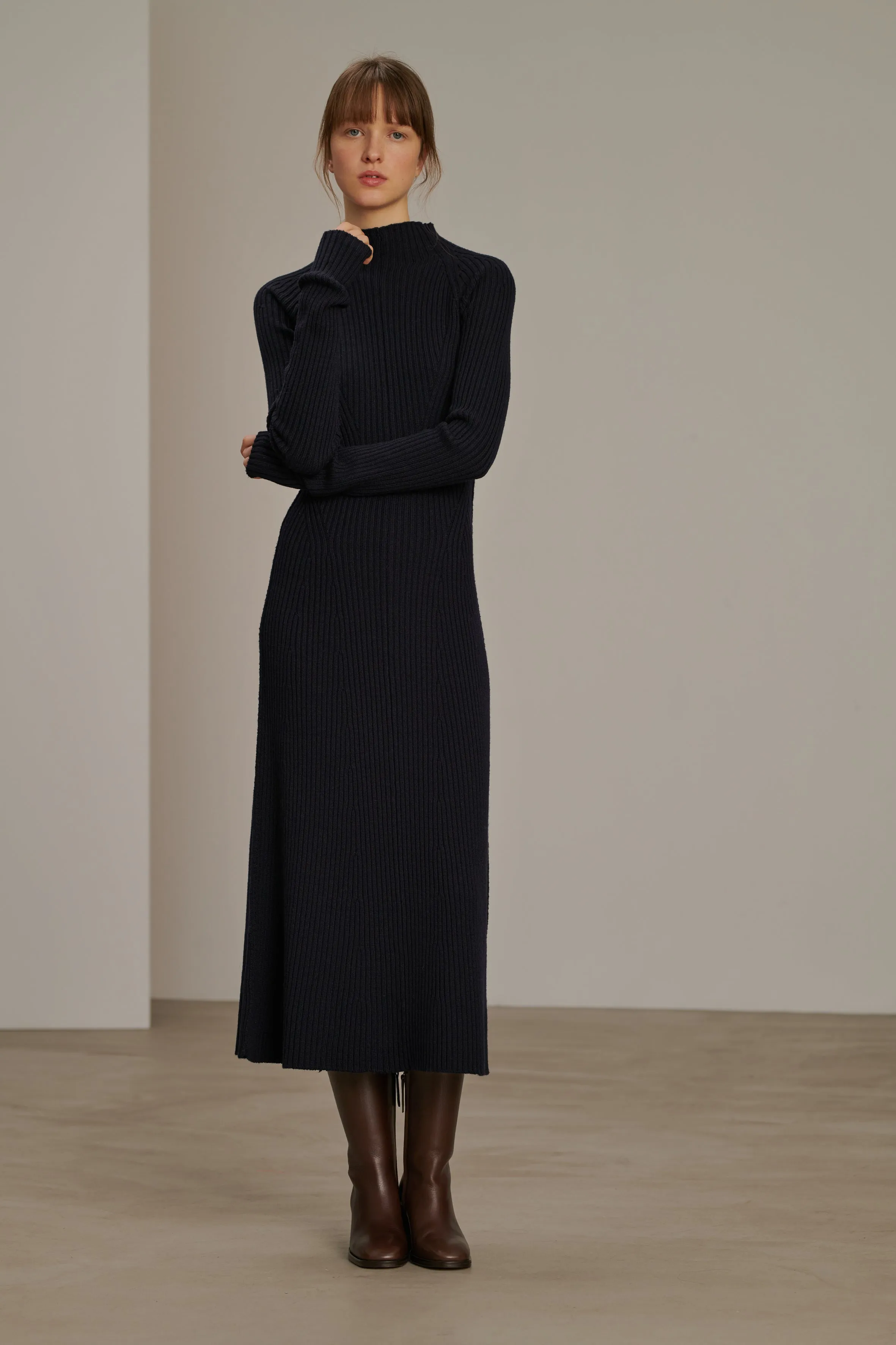 ROBE BEATRICE NAVY sold by soeur