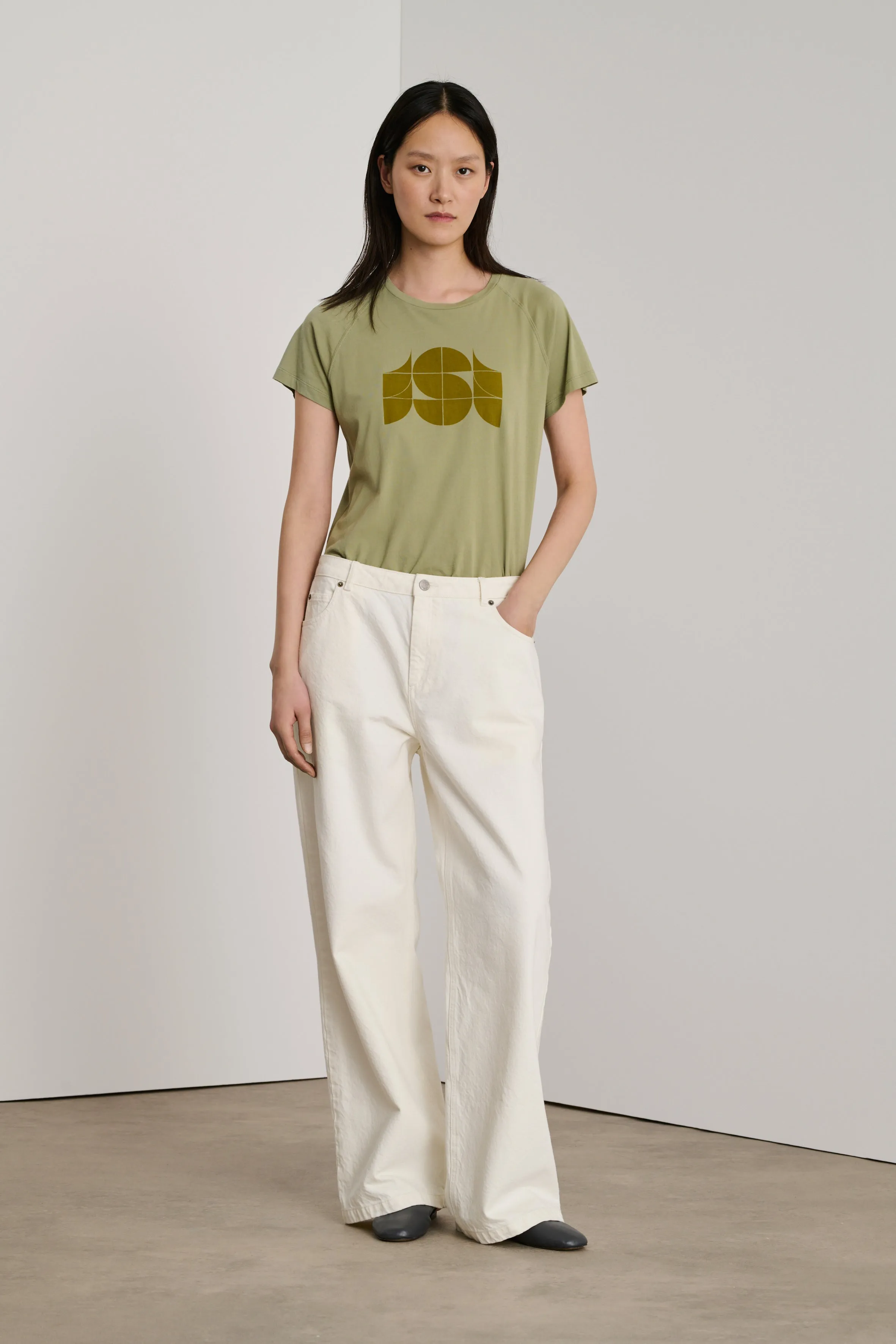 TEE-SHIRT VAL VERT sold by soeur