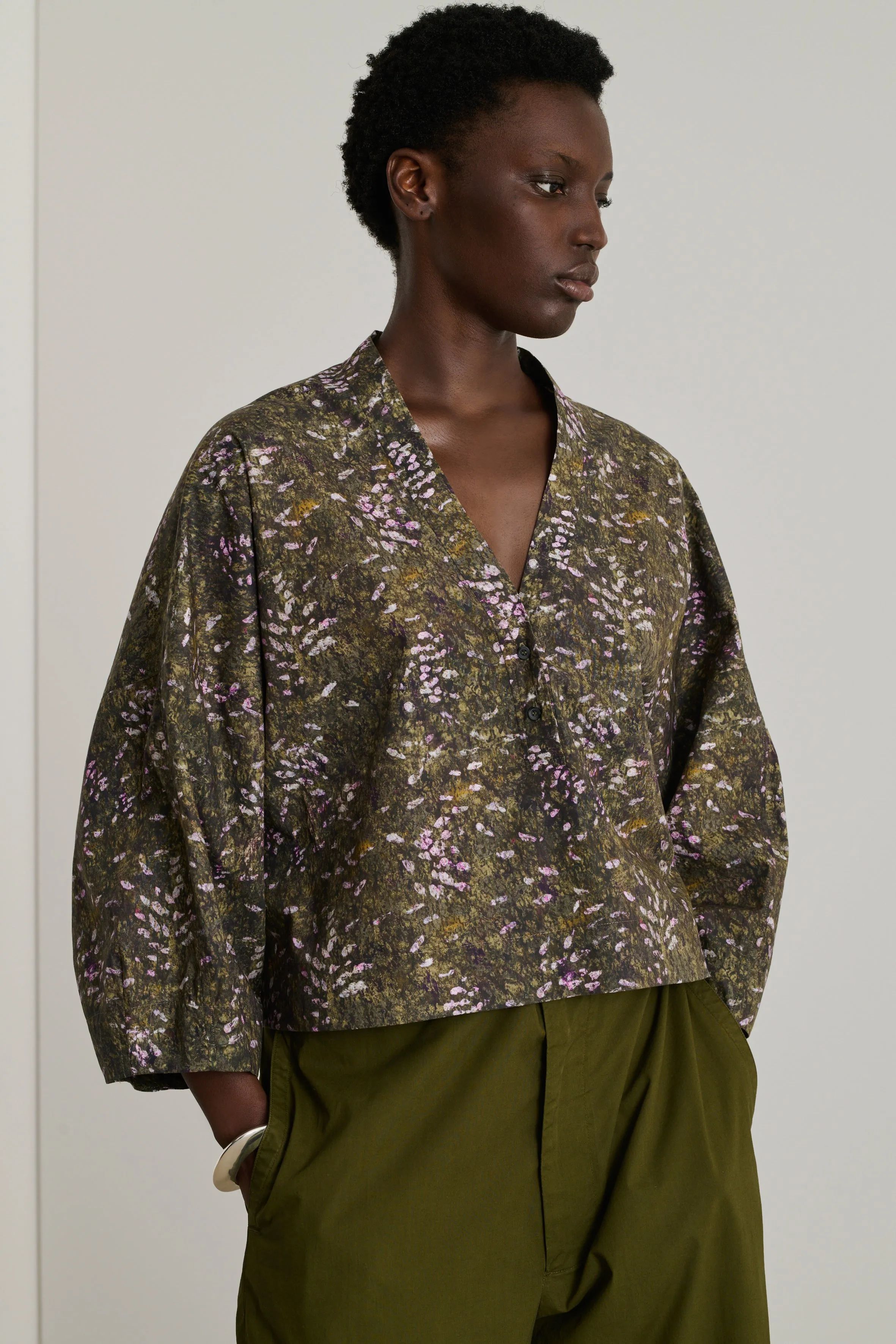 BLOUSE ETEOCLE KAKI sold by soeur product image thumbnail 3