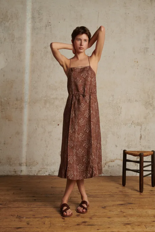 ROBE THEORIE MARRON sold by soeur