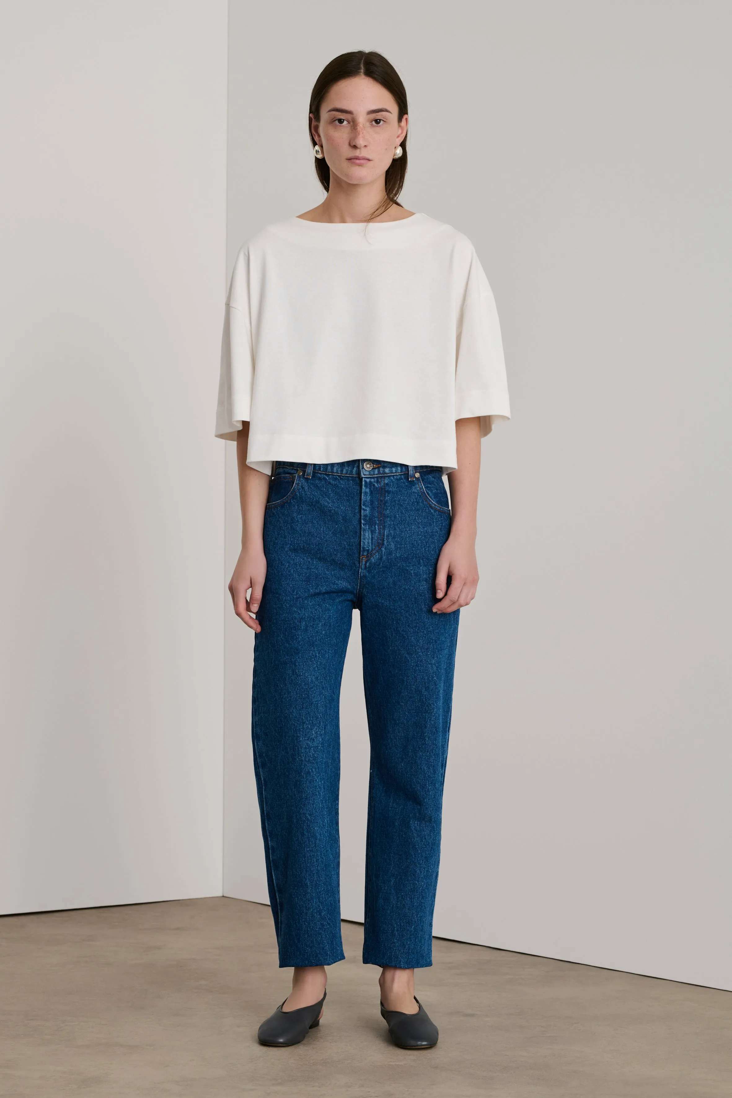 JEAN BARNABE BLEU sold by soeur