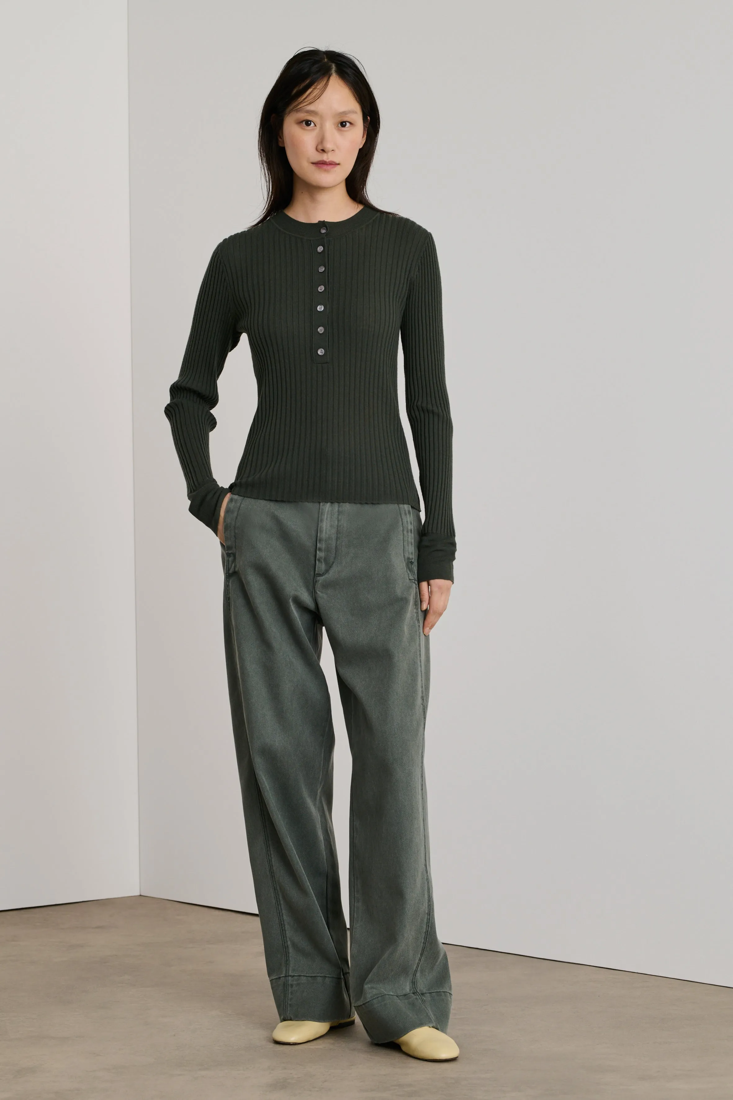 POLO BUFFALO KAKI sold by soeur