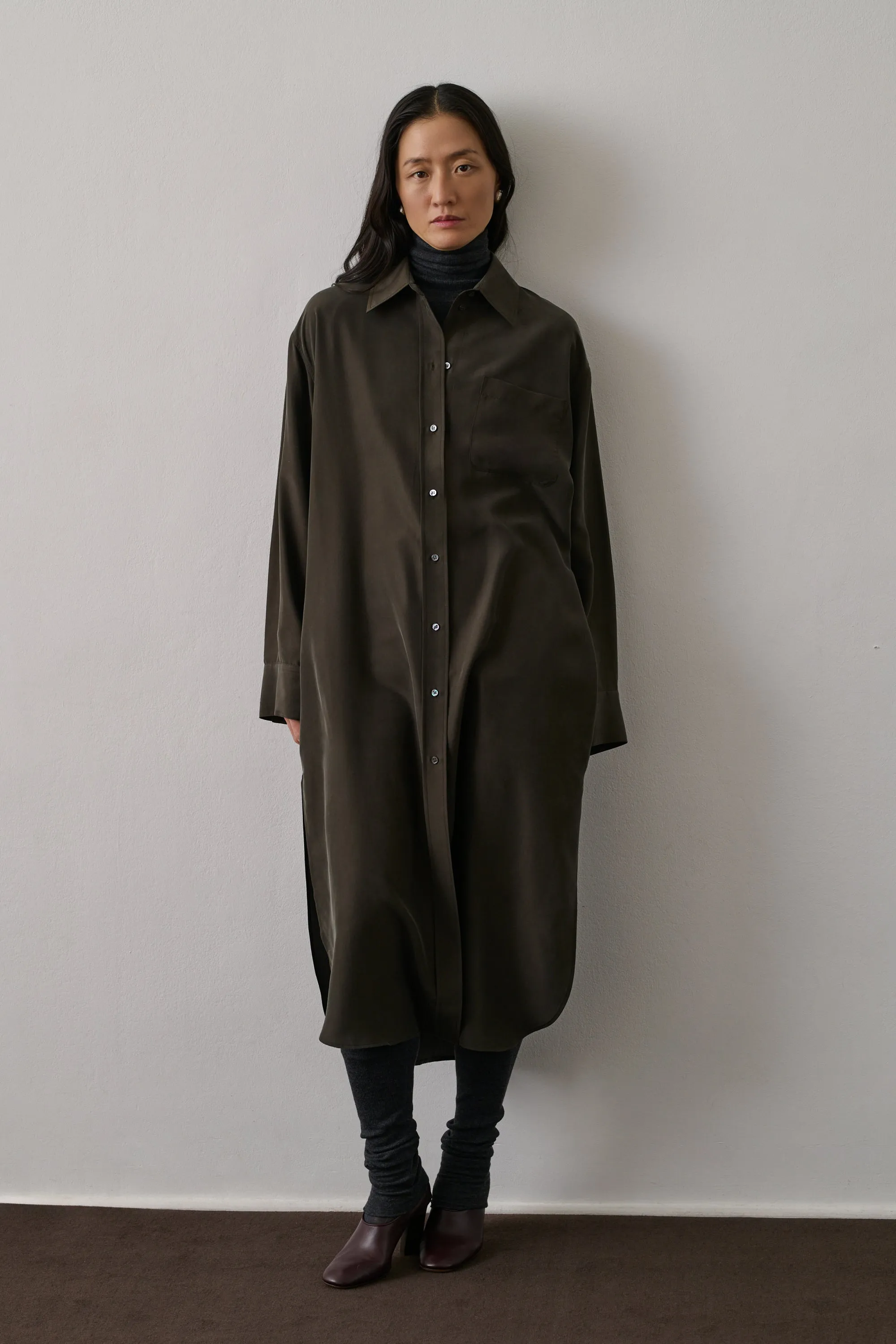 ROBE FLORA MARRON sold by soeur