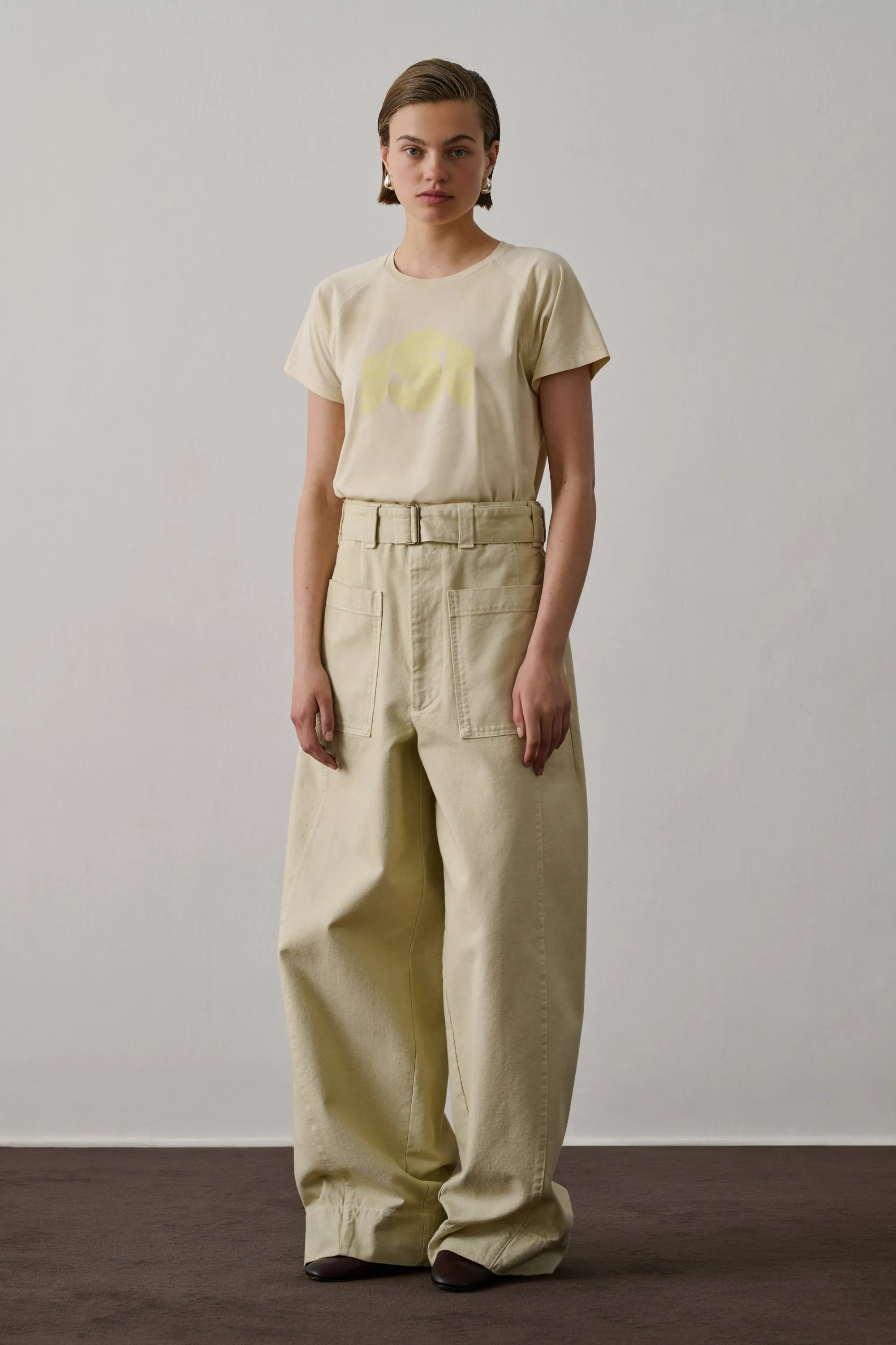 TEE-SHIRT VAL JAUNE sold by soeur