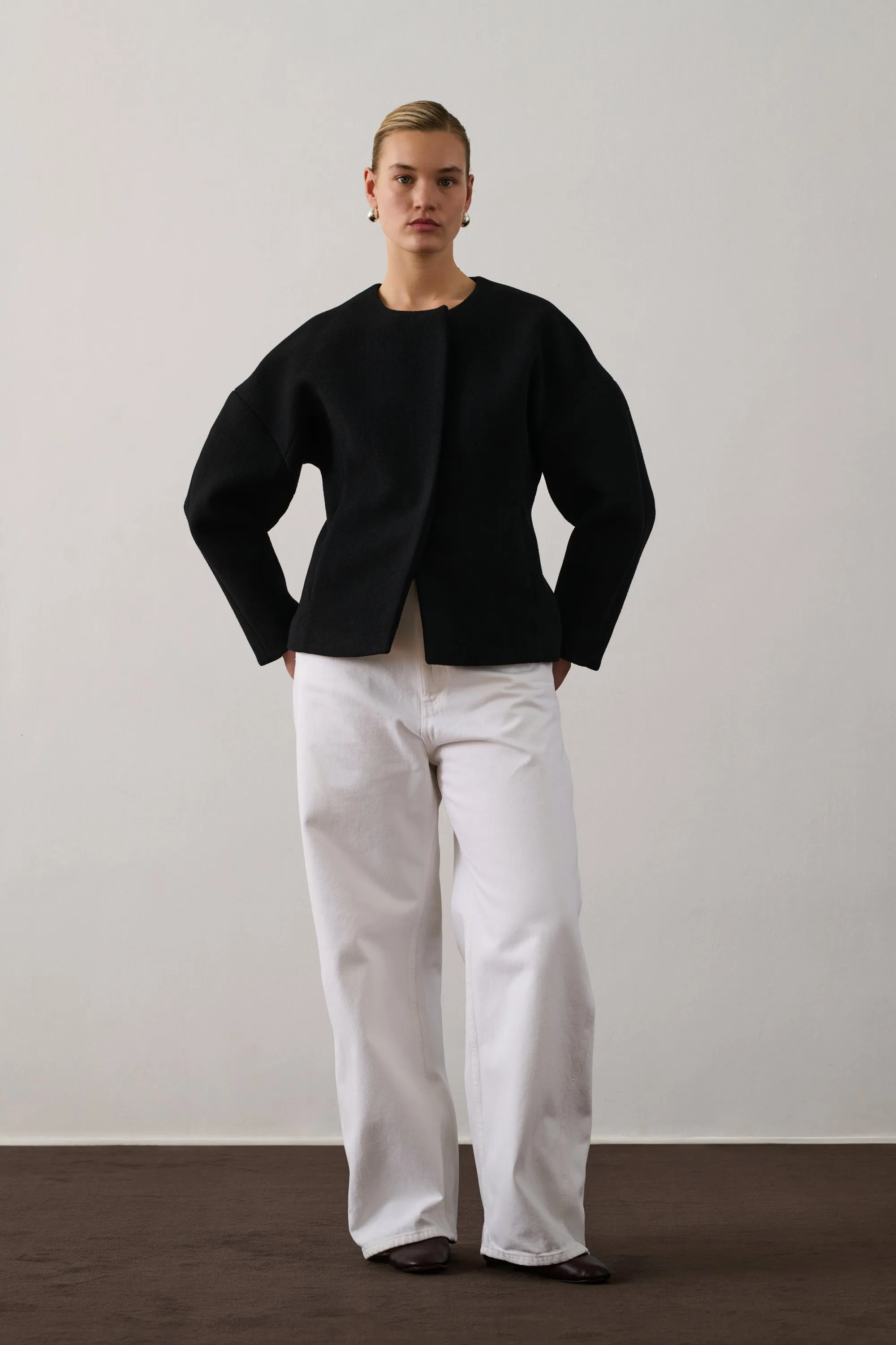 VESTE FRANCE NOIRE sold by soeur