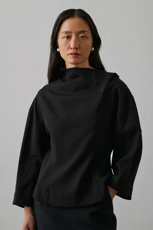 BLOUSE FIGARI NOIRE sold by soeur
