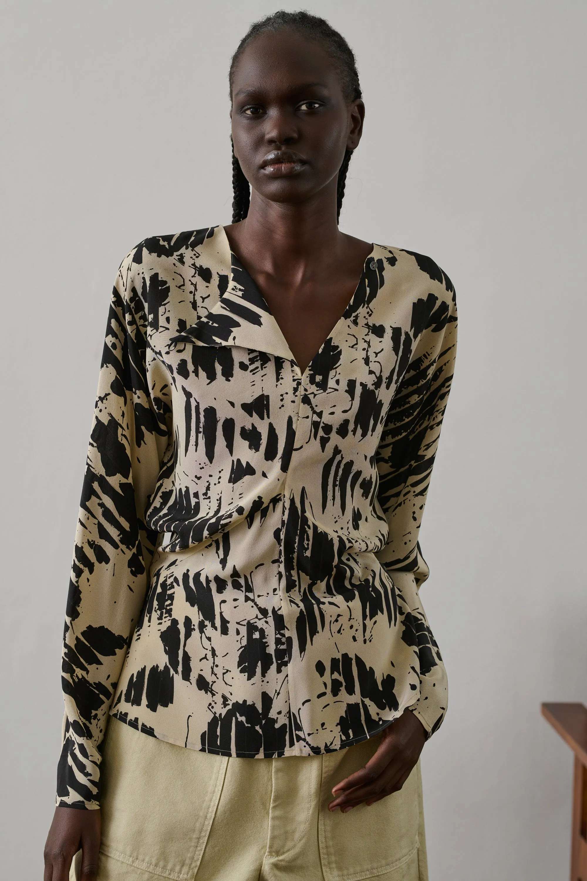 BLOUSE FERYEL NOIRE sold by soeur product image thumbnail 5