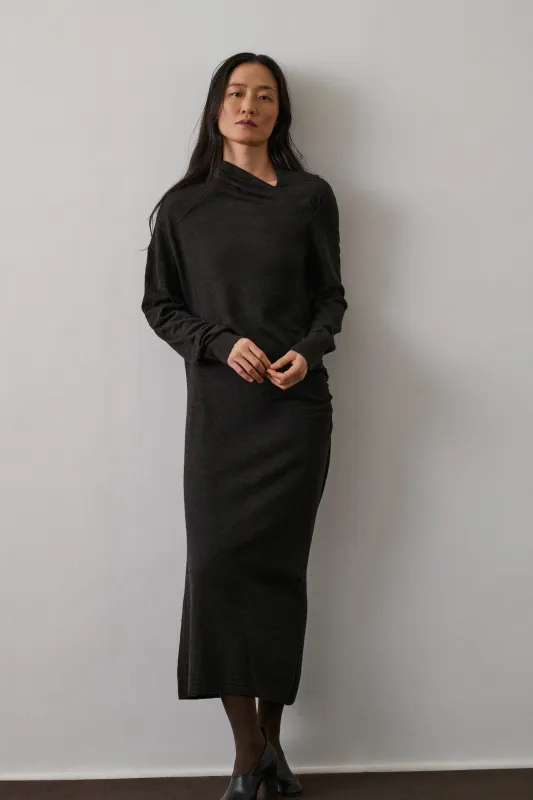 ROBE GISEE MARRON sold by soeur