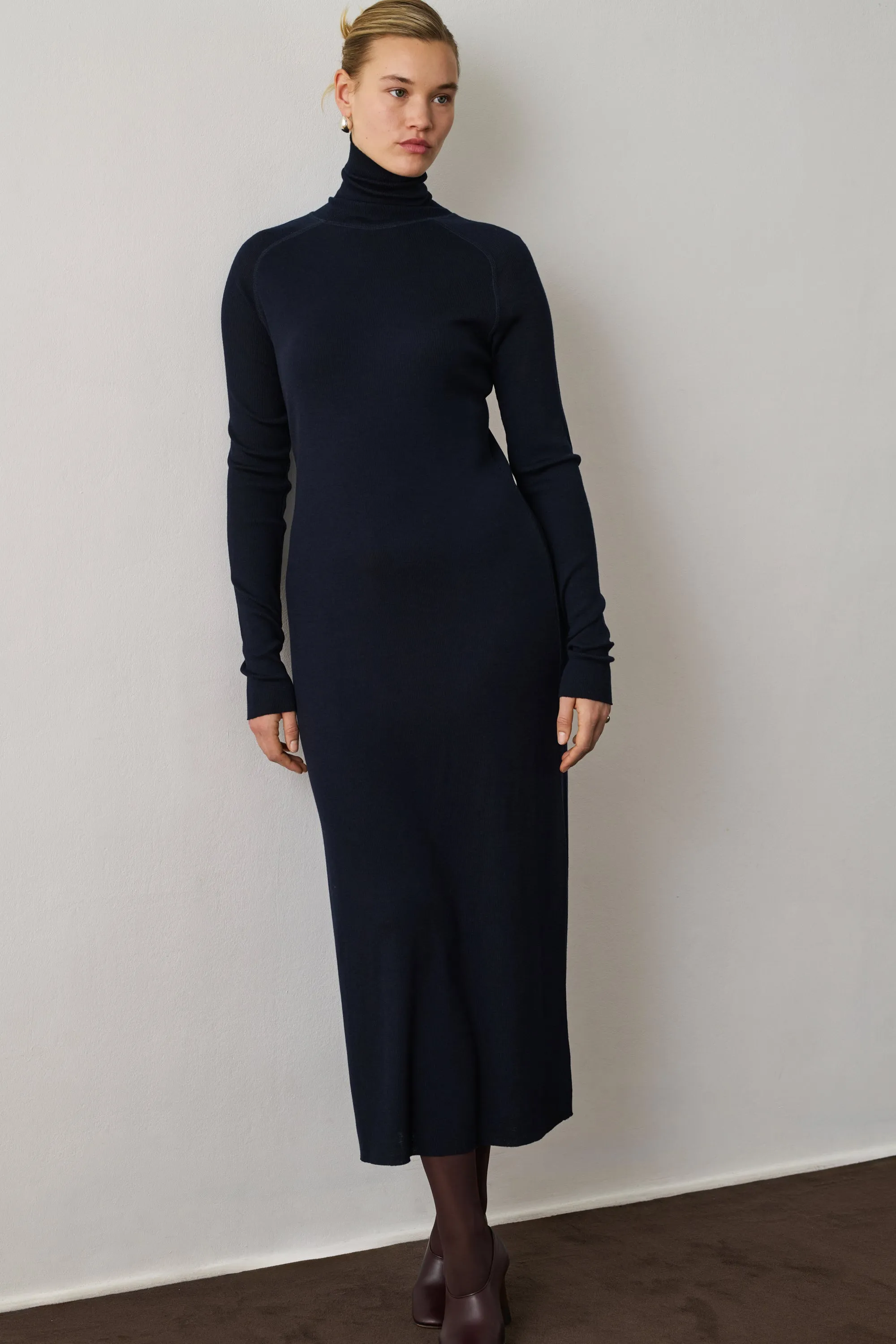 ROBE GEORGIA NAVY sold by soeur product image thumbnail 5