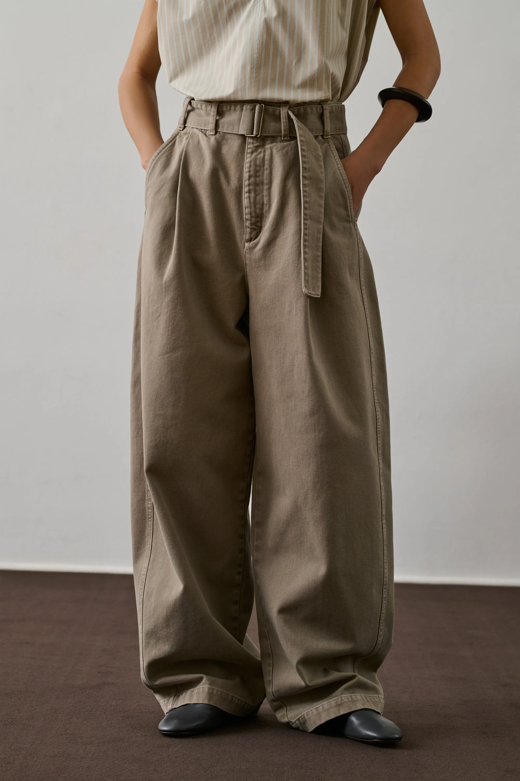 PANTALON GABY GRIS sold by soeur product image thumbnail 2