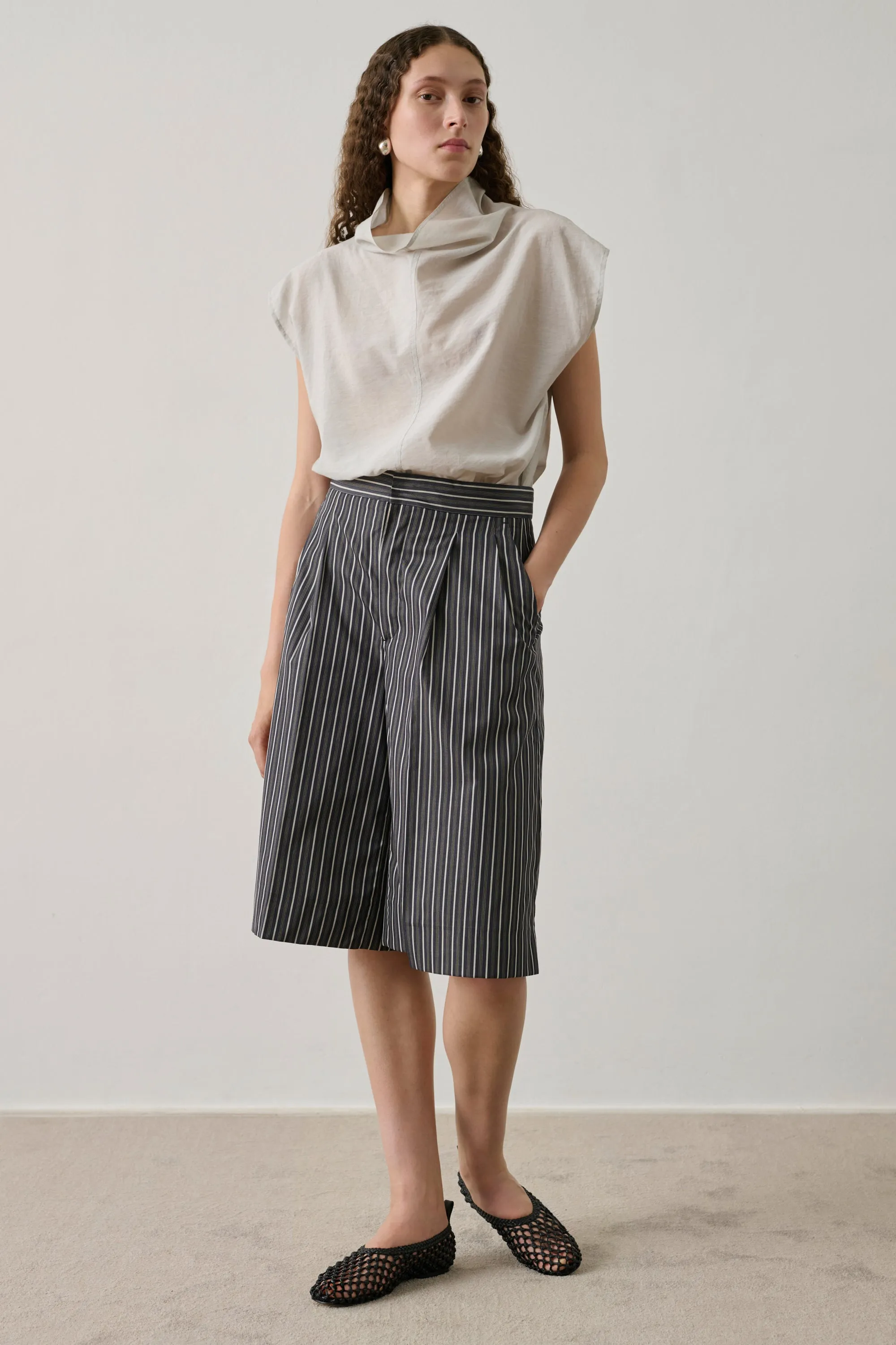 BLOUSE IZUMI GRISE sold by soeur