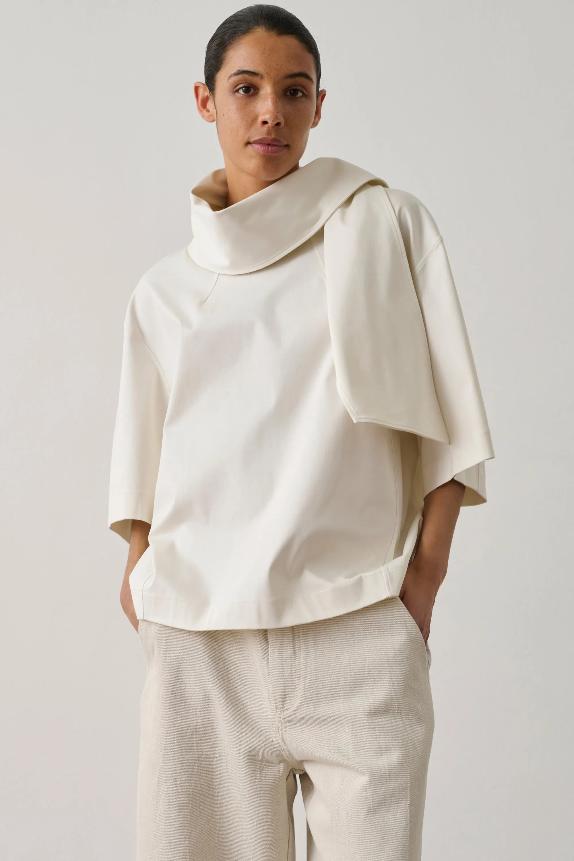 TEE-SHIRT HELENA BLANC sold by soeur