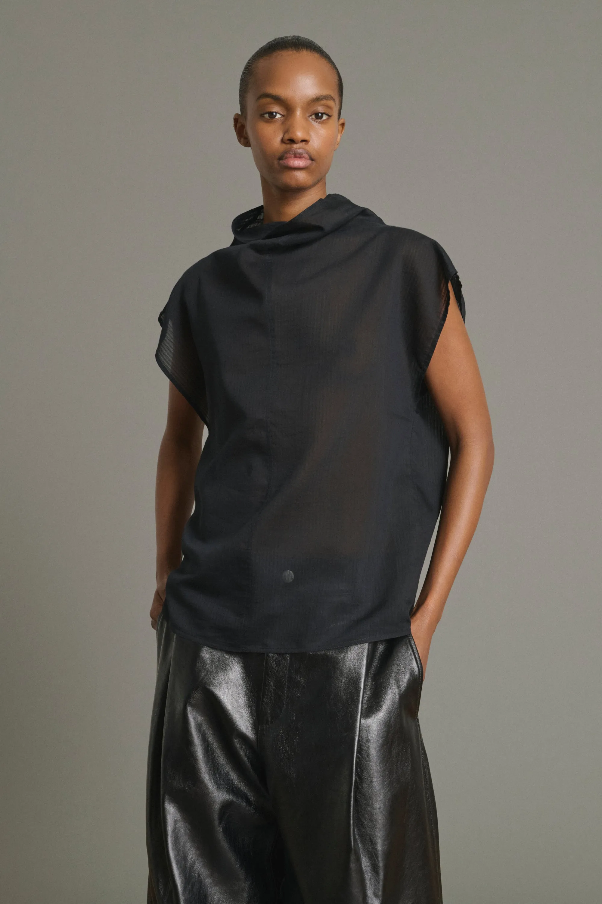 BLOUSE IZUMI NOIR sold by soeur product image thumbnail 3