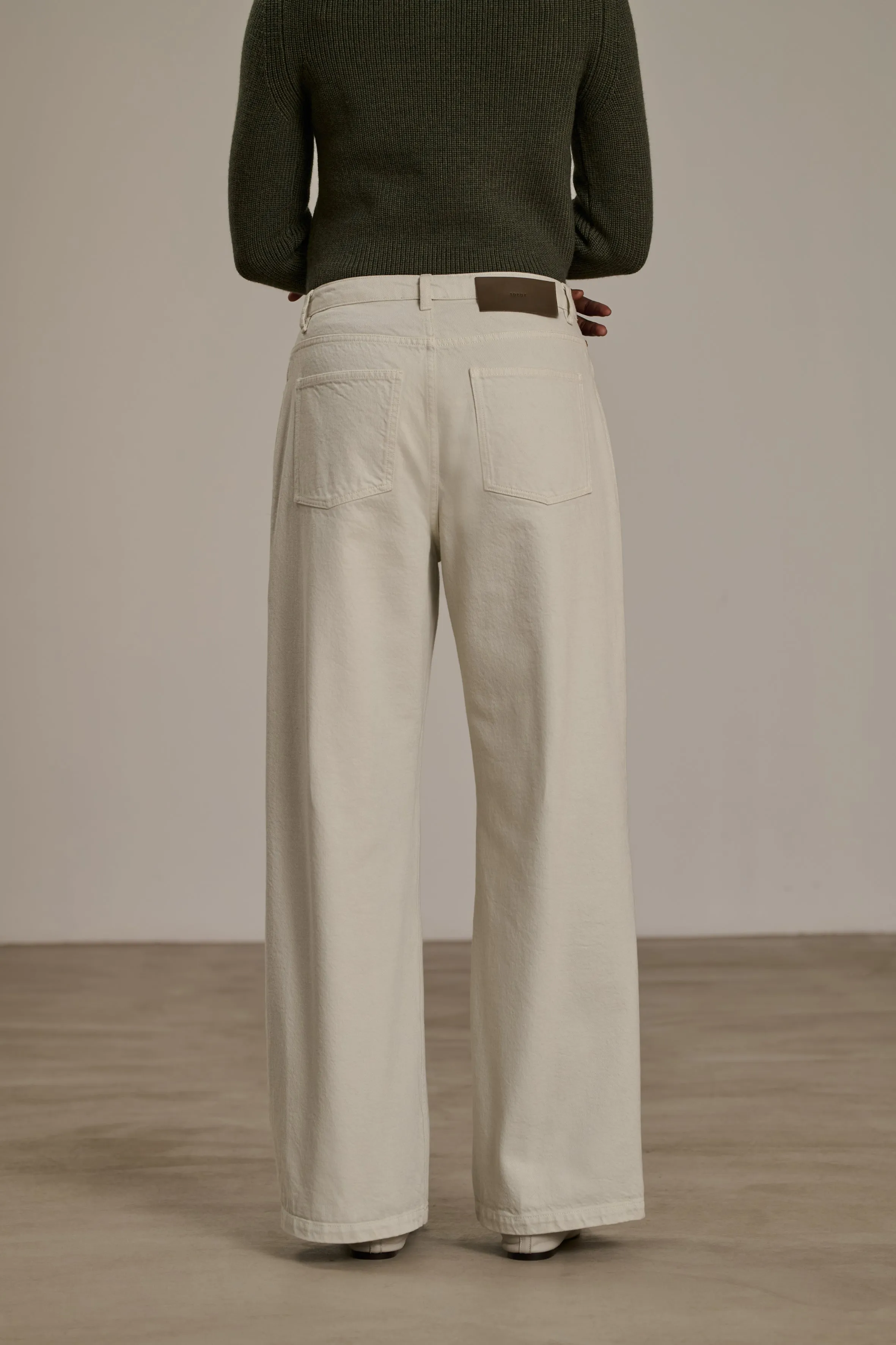 JEAN CALVIN BLANC sold by soeur product image thumbnail 4