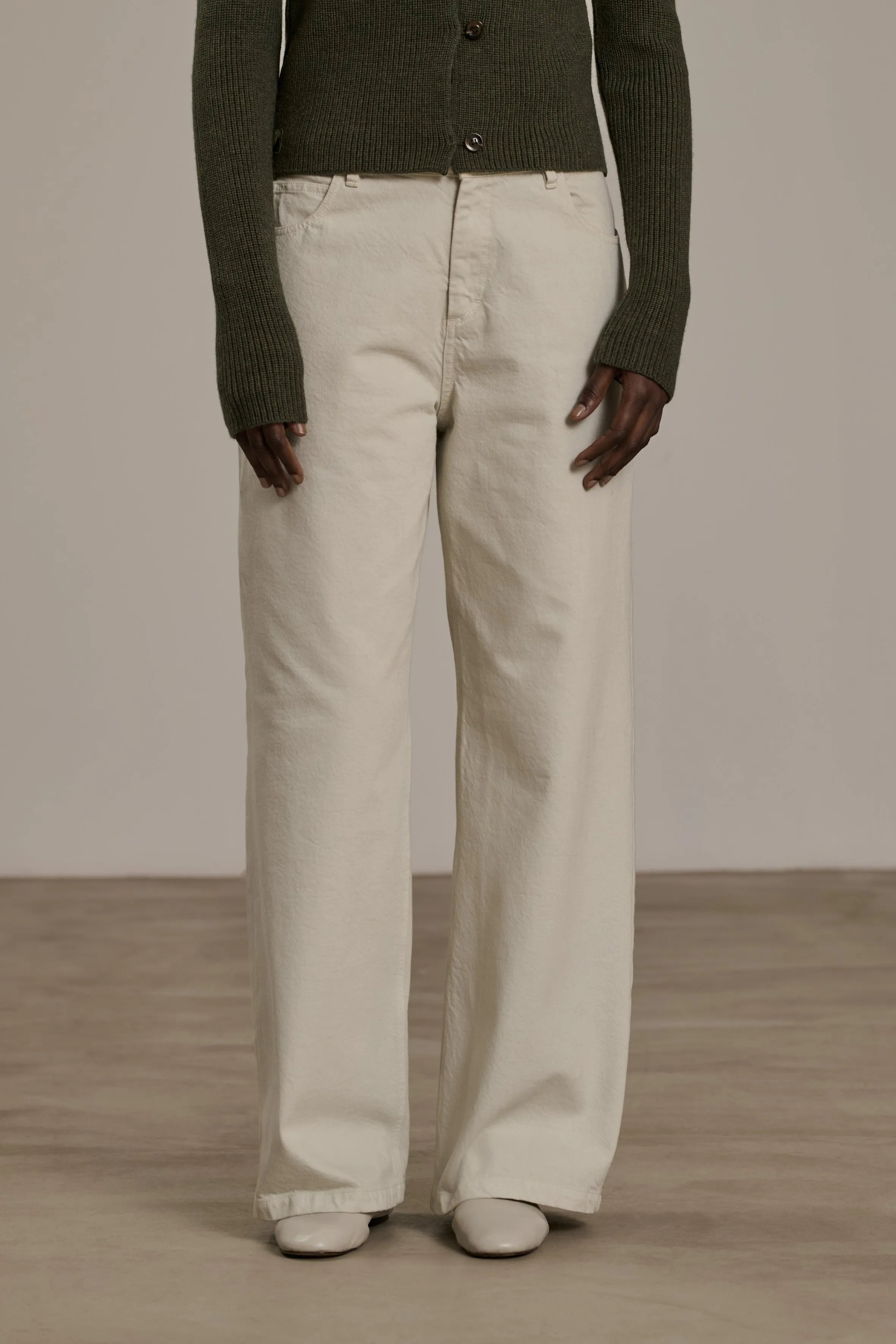 JEAN CALVIN BLANC sold by soeur product image thumbnail 2