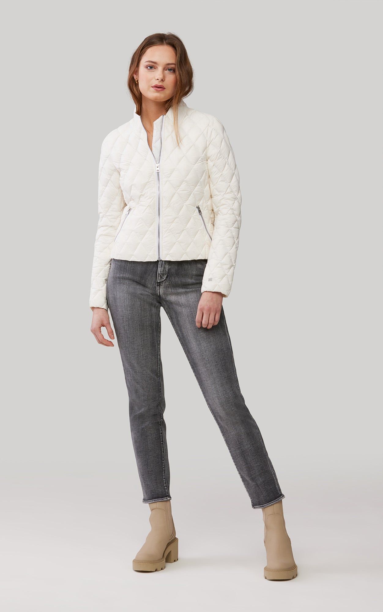 JANE sold by Soia & Kyo product image thumbnail 3