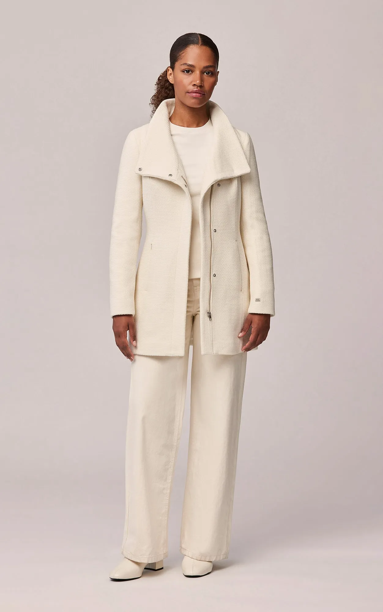 AZALEA sold by Soia & Kyo product image thumbnail 2