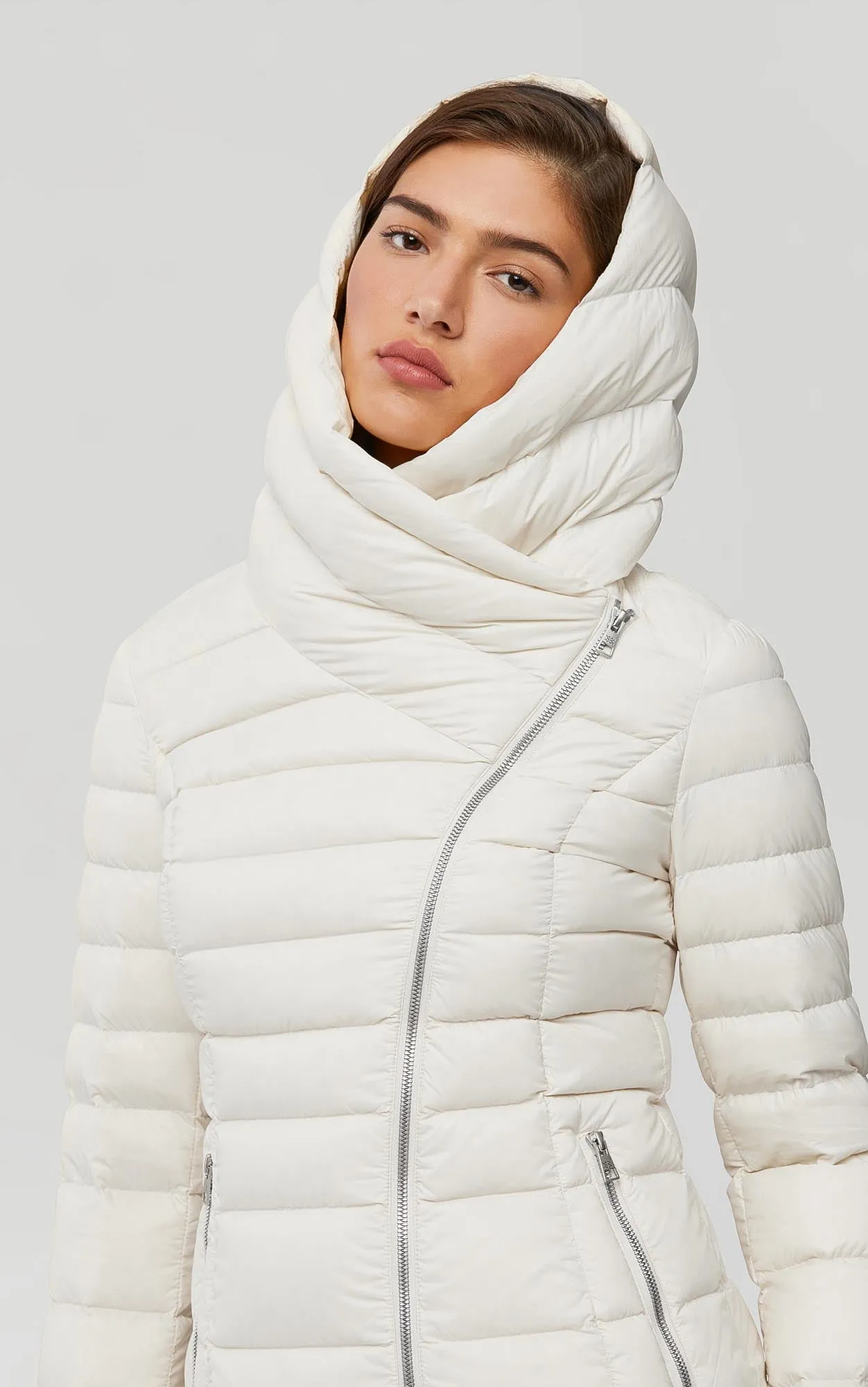 JACINDA-ES sold by Soia & Kyo