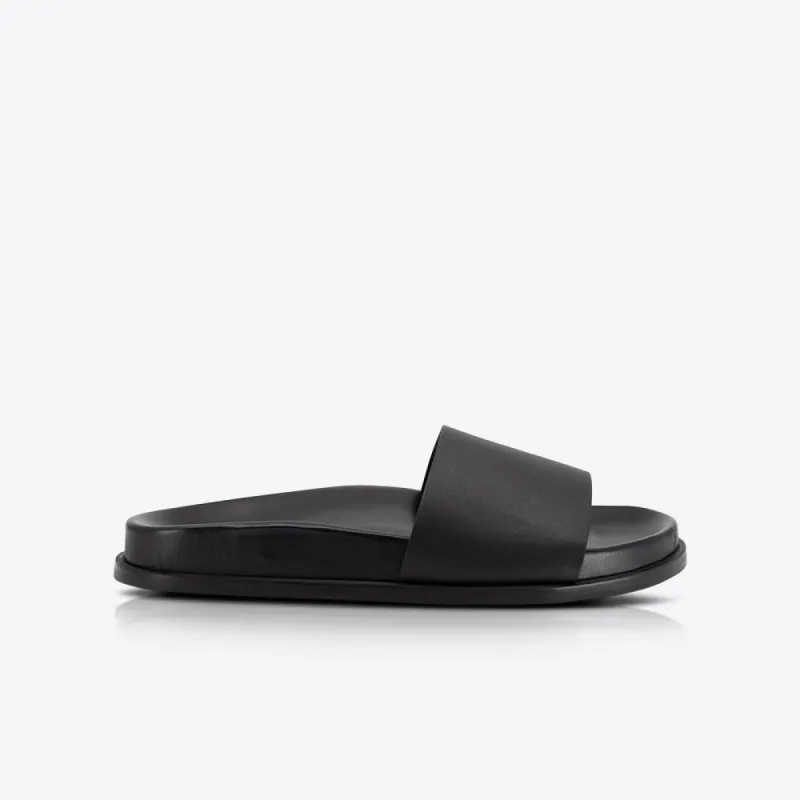 Oberon Footbed Black sold by Sol Sana