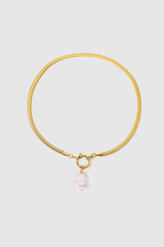 Baroque Pearl Necklace Gold/White Pearl sold by Sol Sana
