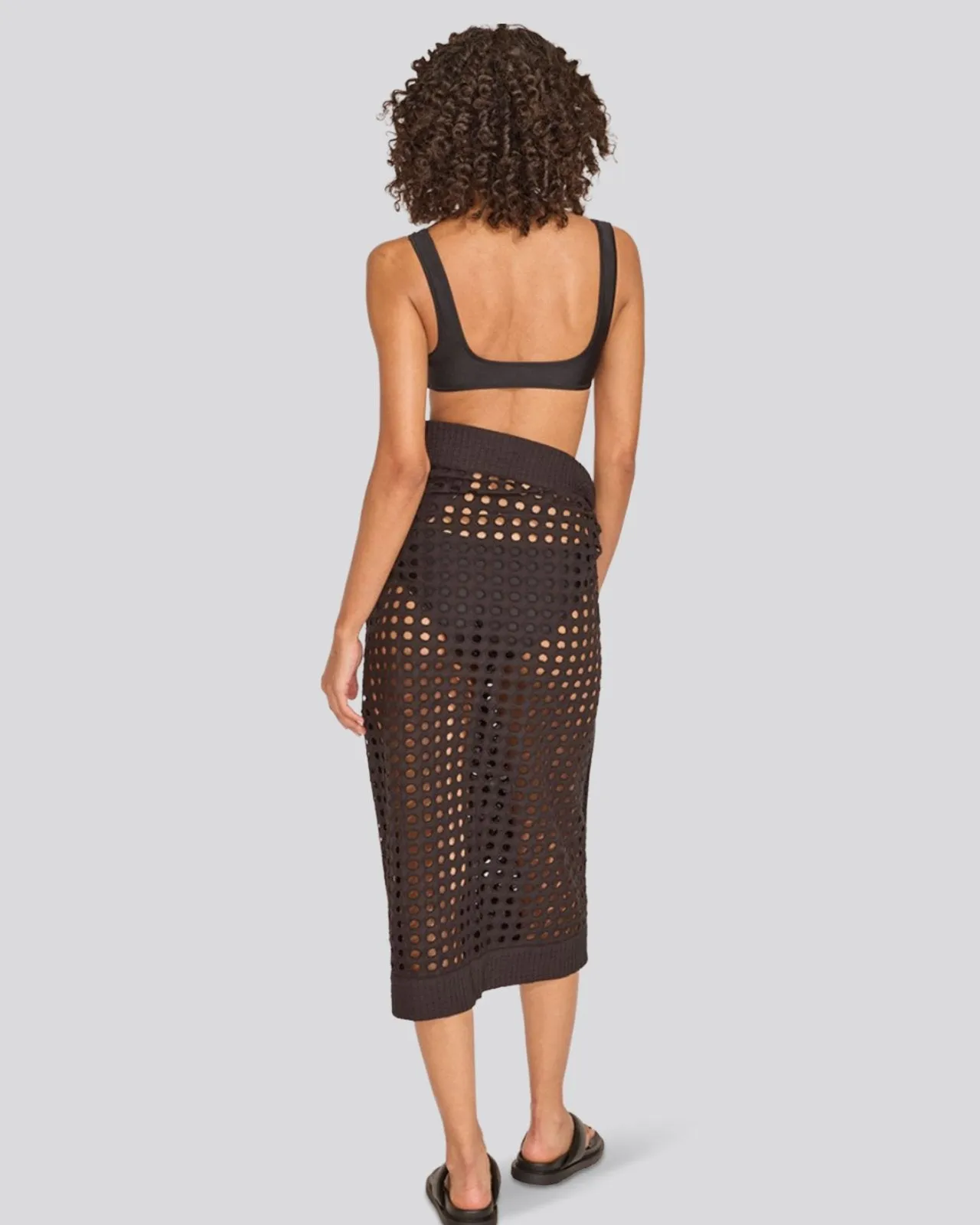 Pareo Classic Eyelet Noir sold by SOLID & STRIPED product image thumbnail 2
