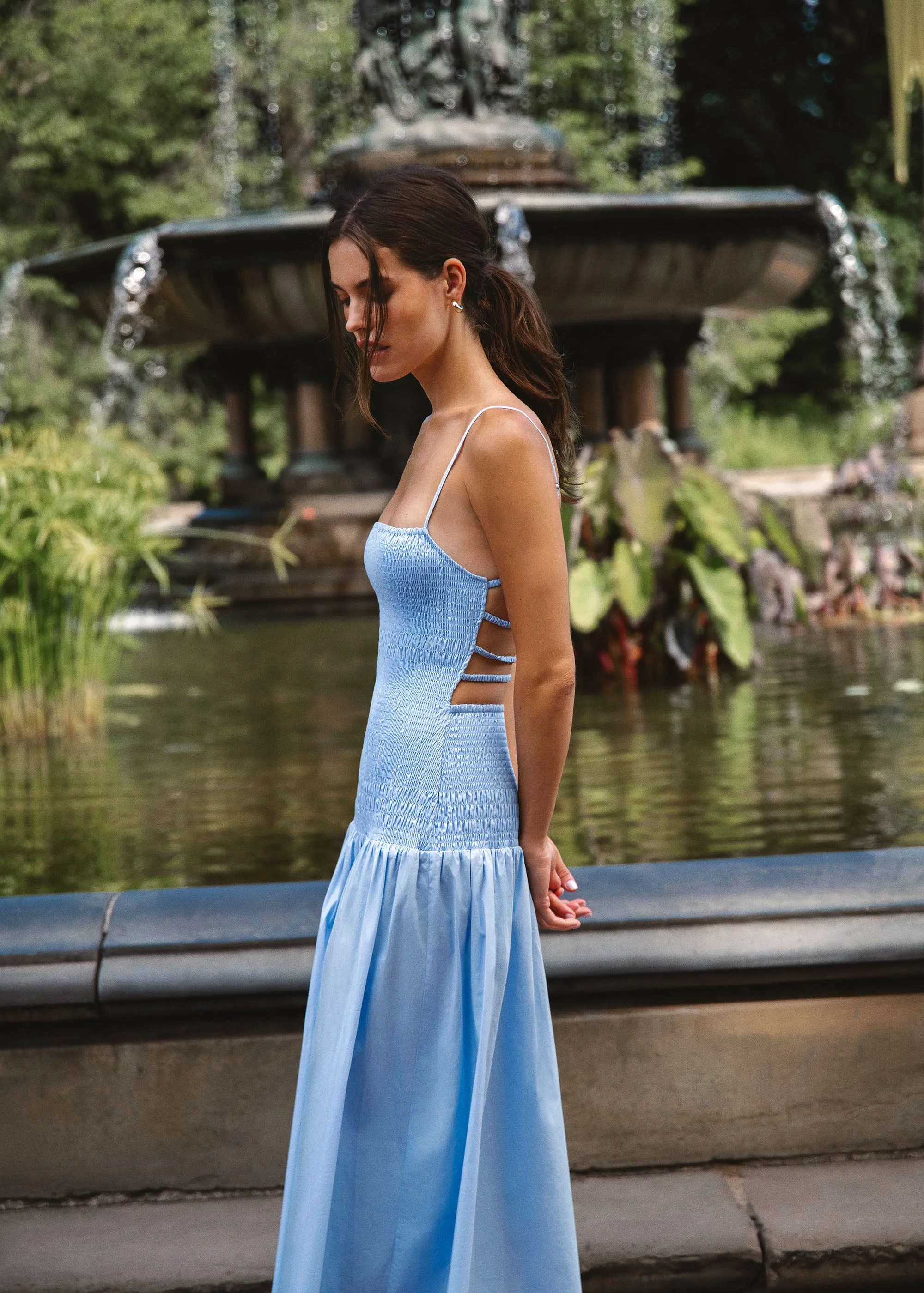 Vida Dress Poplin Open Water sold by SOLID & STRIPED product image thumbnail 5