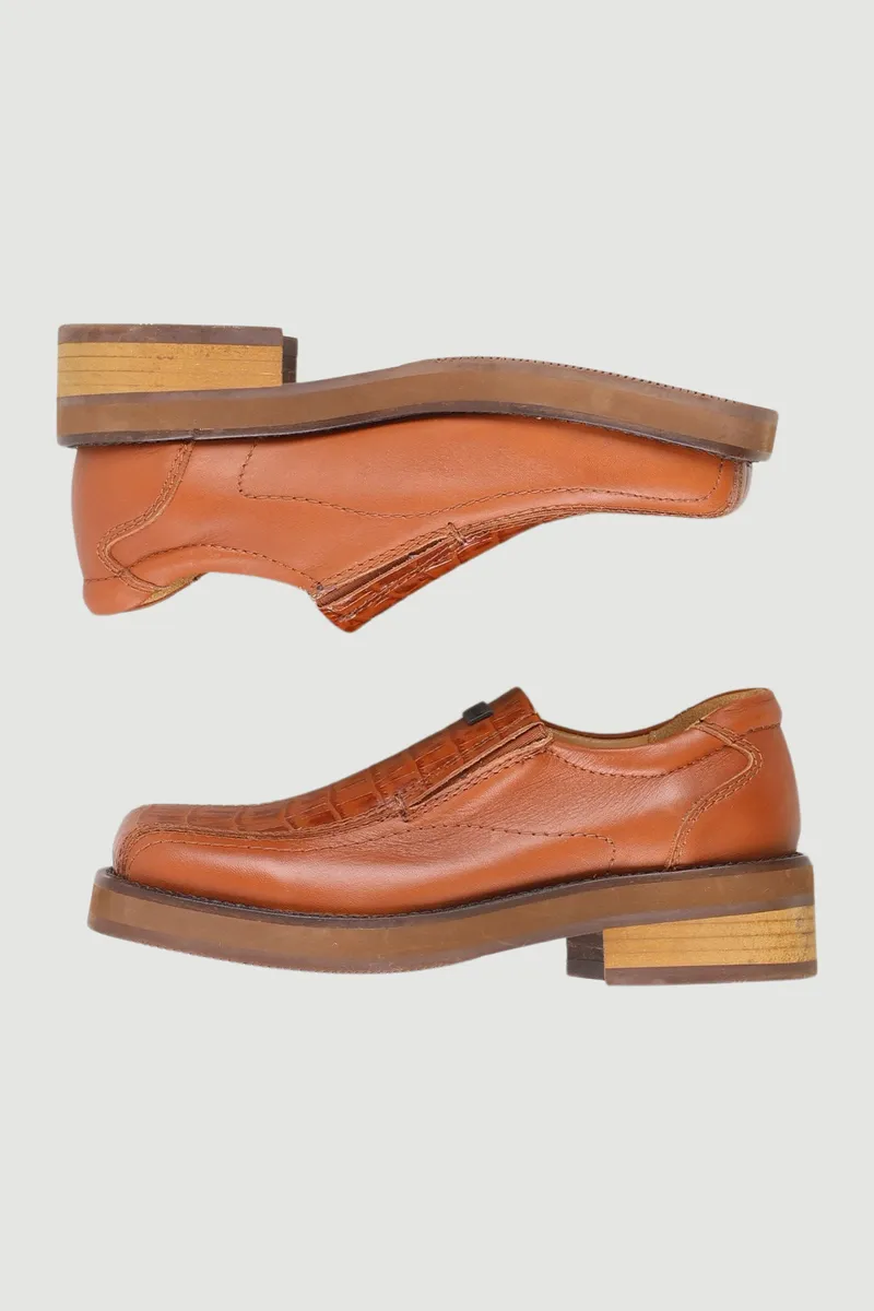 Reseller MIDORI croco loafers - 38 sold by Soulland