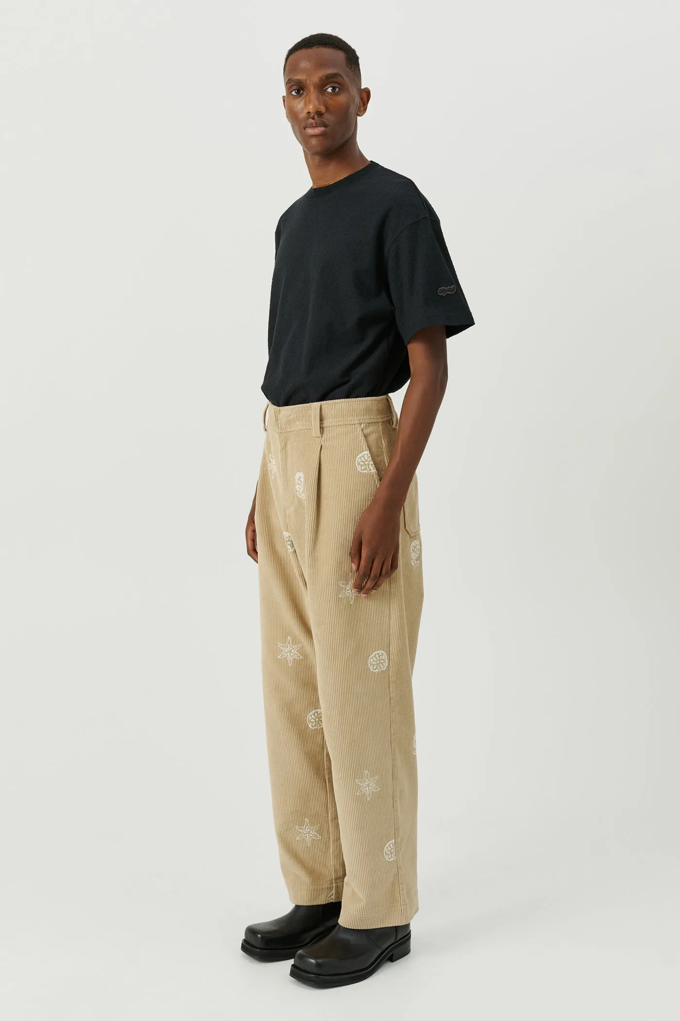 Aidan Pants sold by Soulland