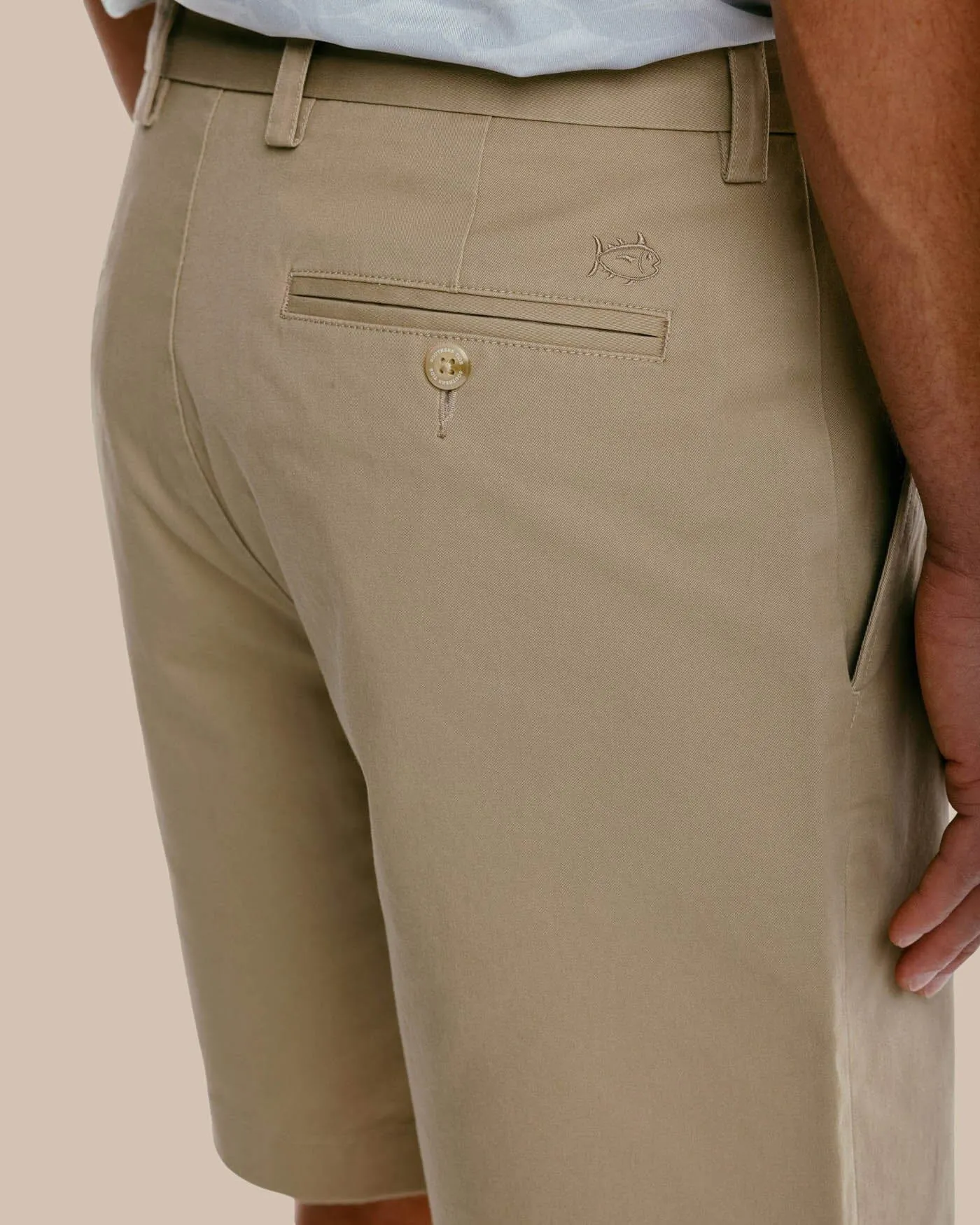 Channel Marker 9" Short sold by Southern Tide product image thumbnail 5